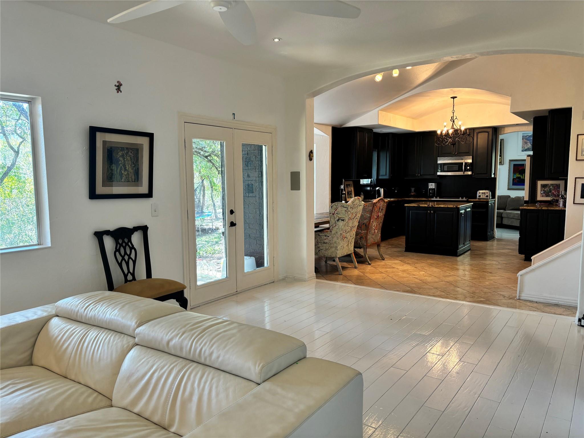 338 Sailmaster St, Lakeway, TX 78734