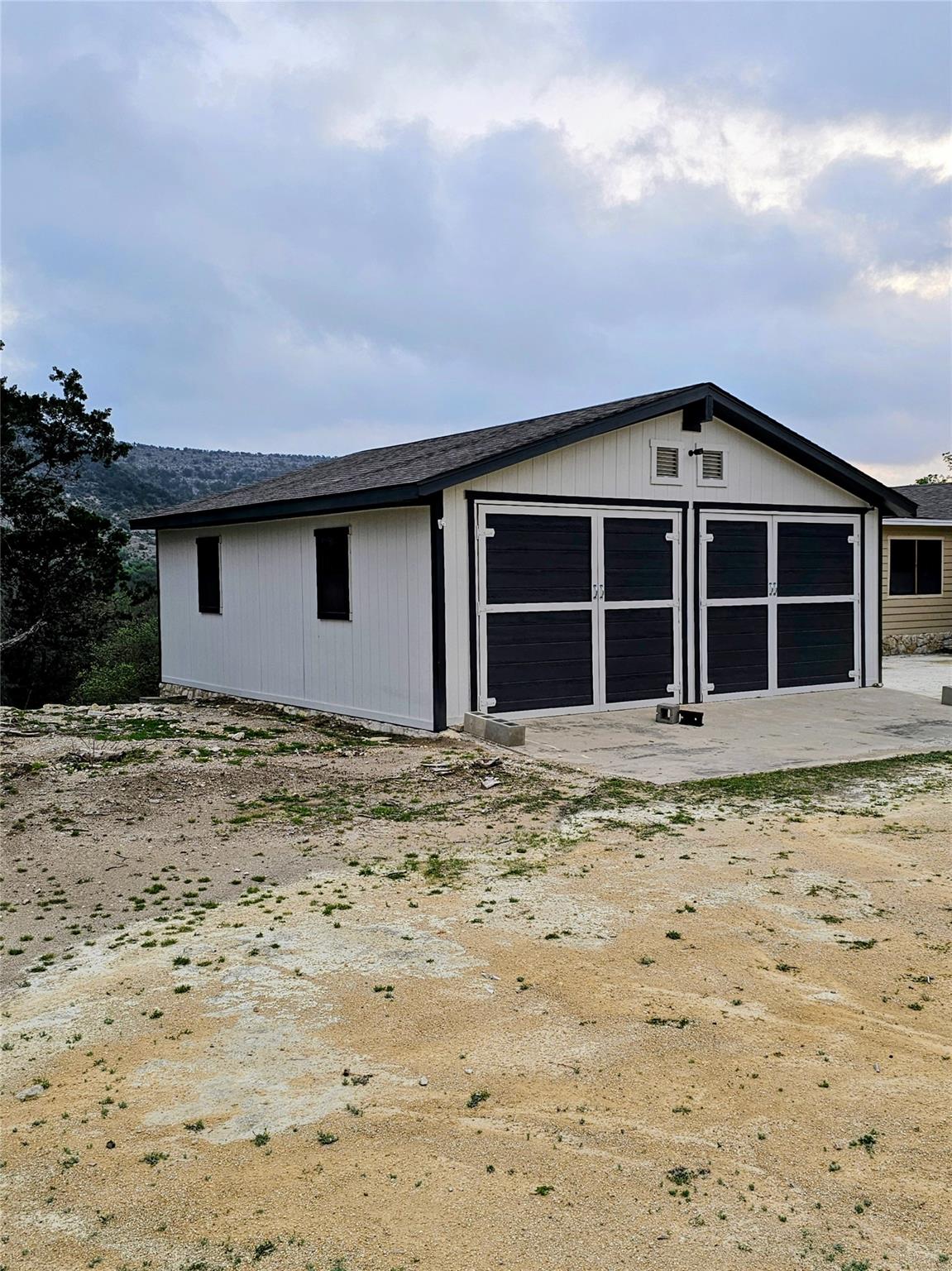 4462 Cr 390, Rocksprings, TX 78828