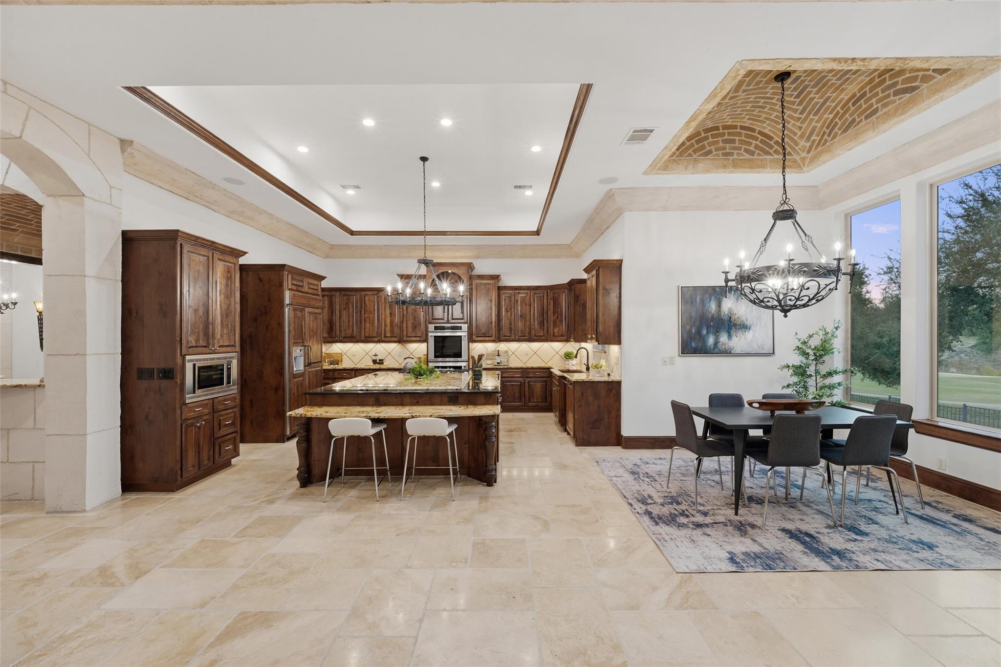 504 Black Wolf Run, Lakeway, TX 78738