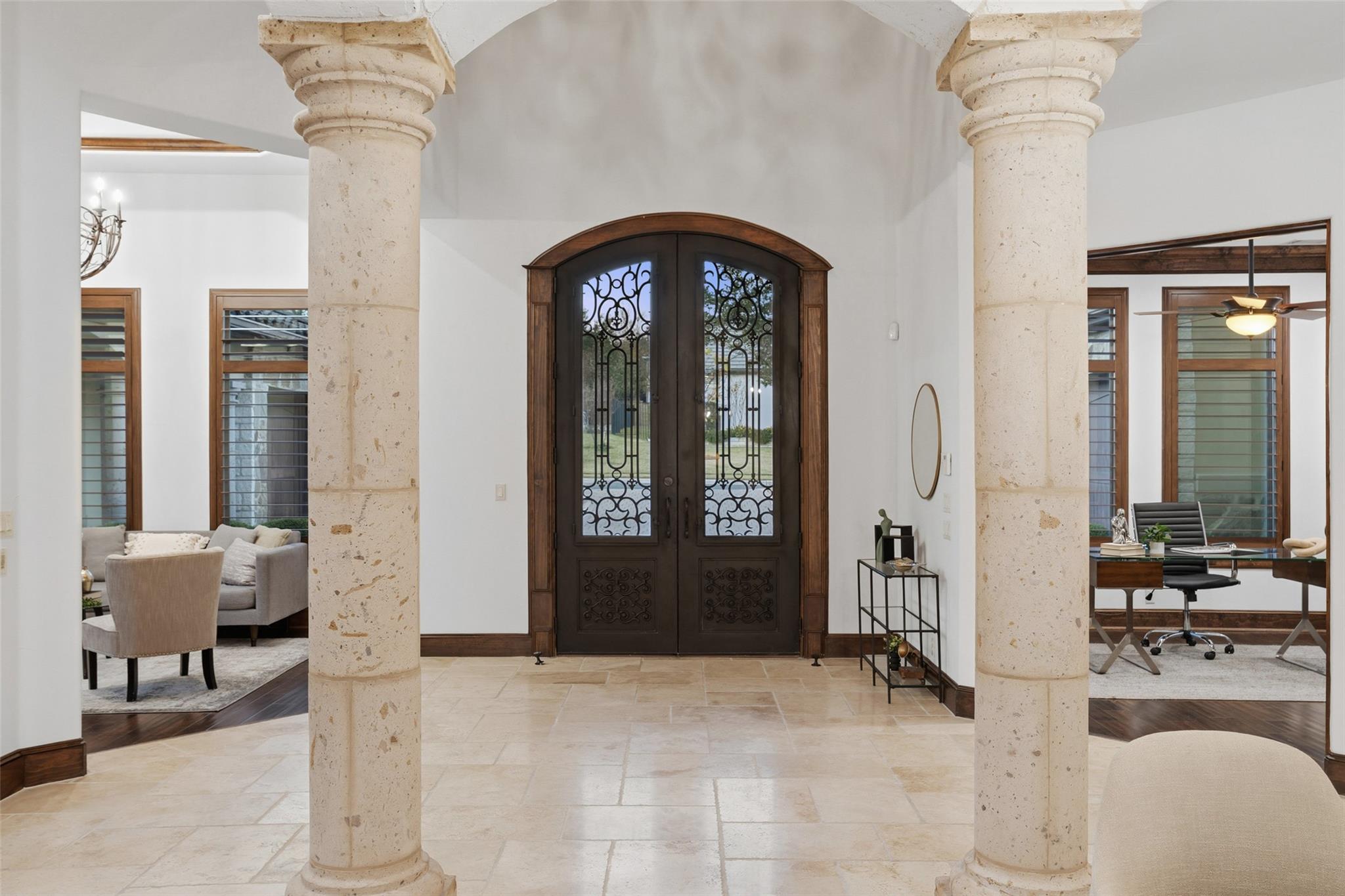 504 Black Wolf Run, Lakeway, TX 78738