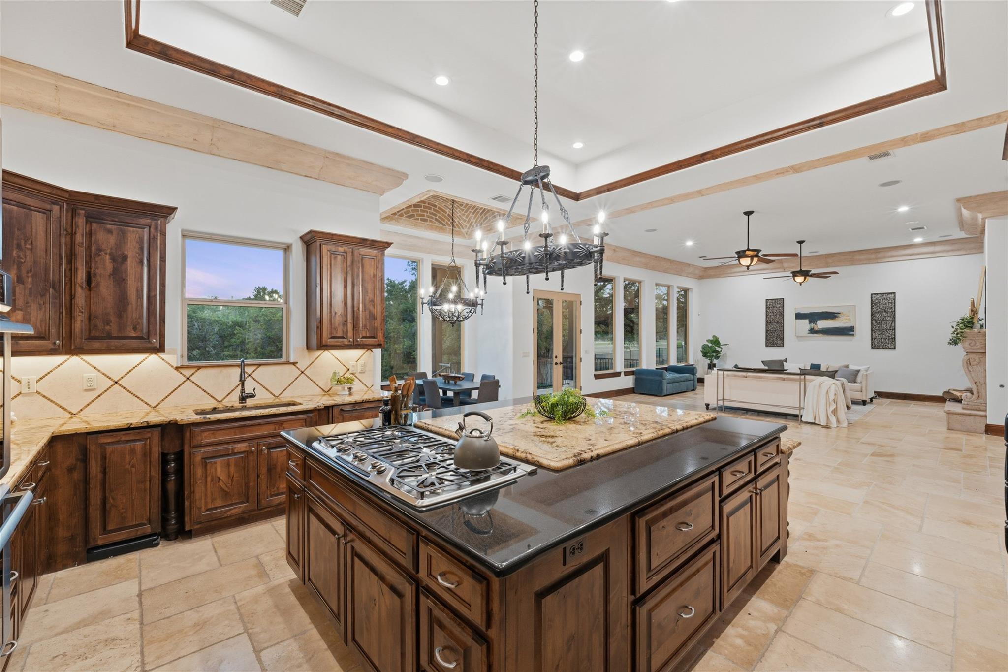 504 Black Wolf Run, Lakeway, TX 78738