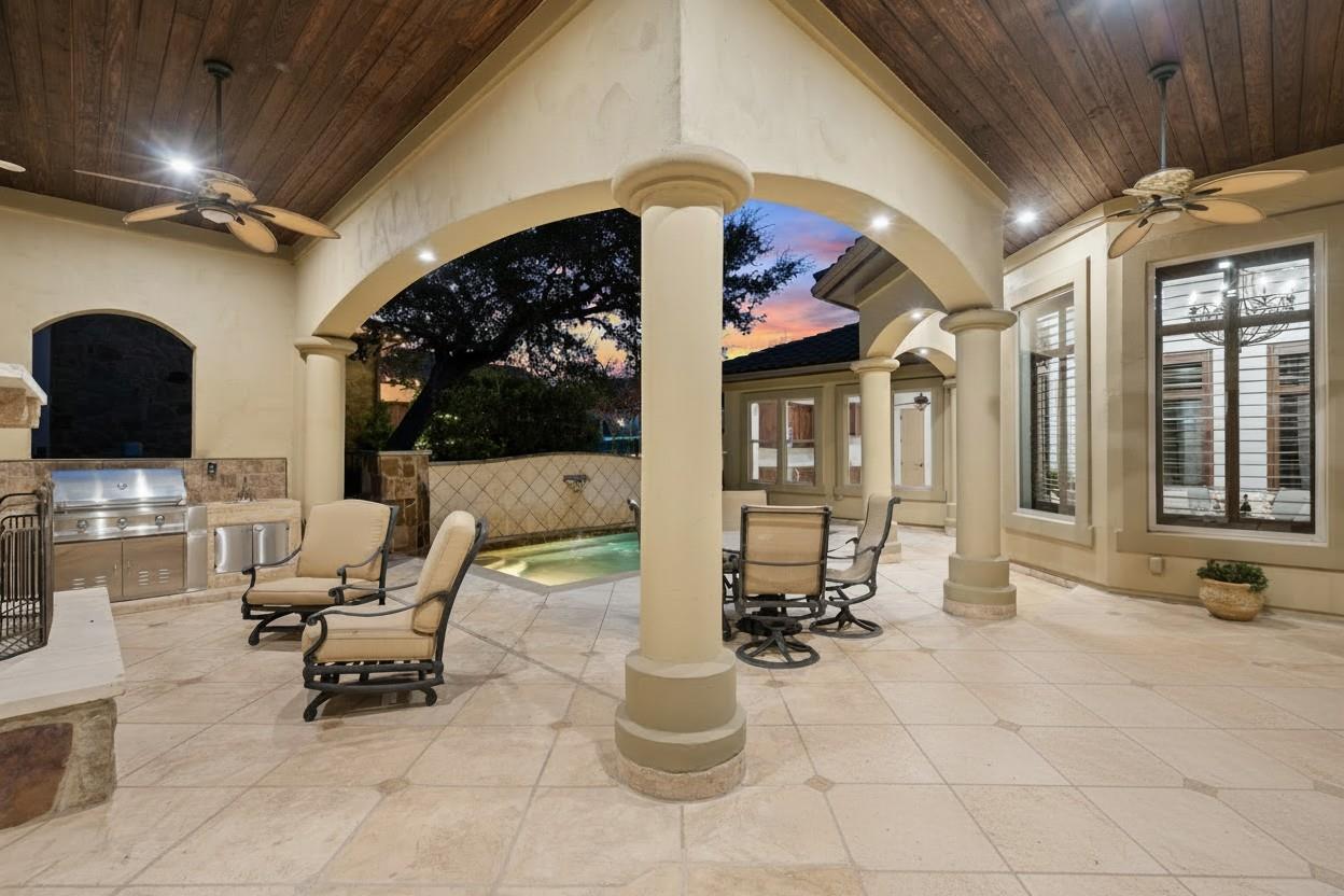 504 Black Wolf Run, Lakeway, TX 78738