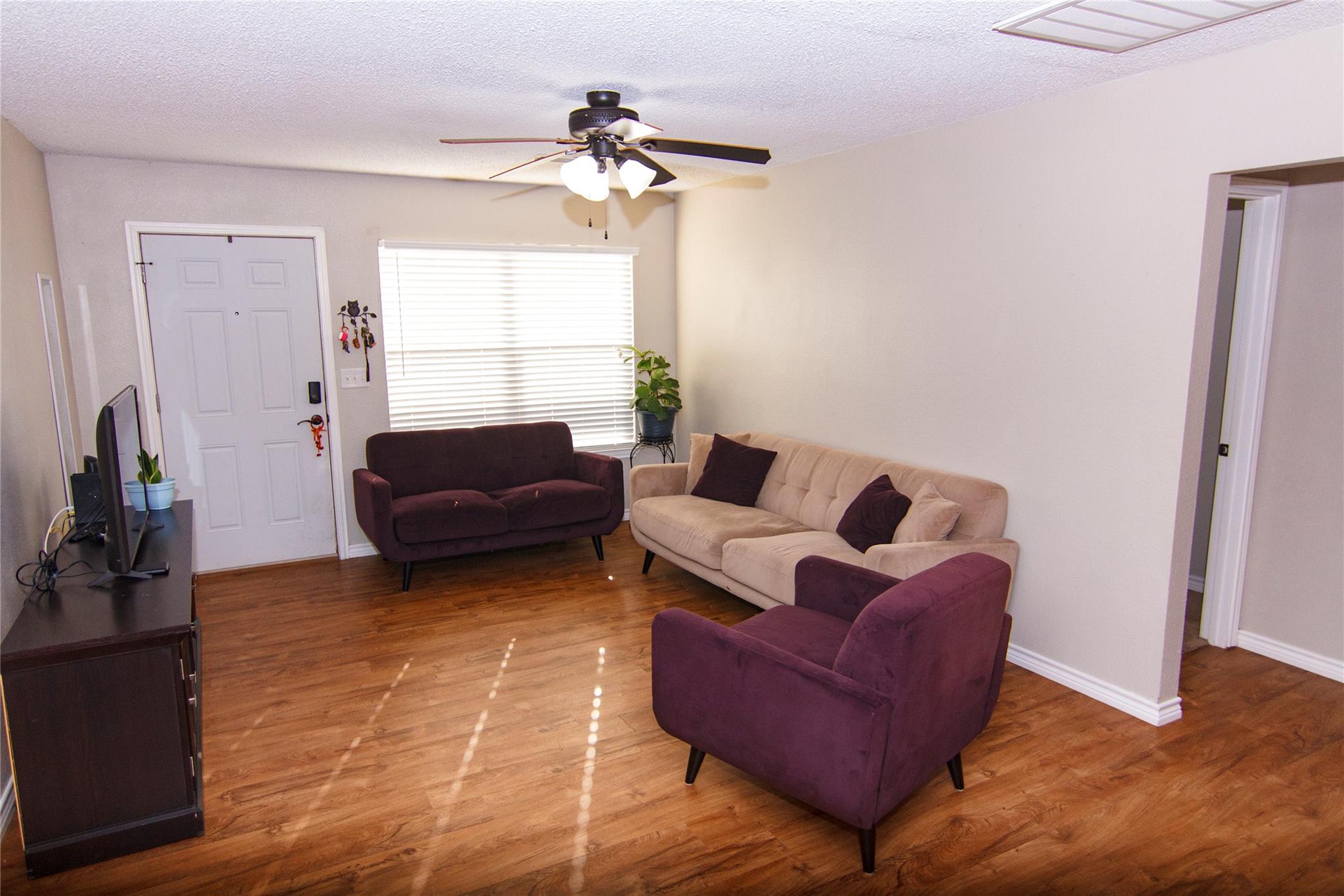 200 E Keanahalululu Ln # R, Bastrop, TX 78602