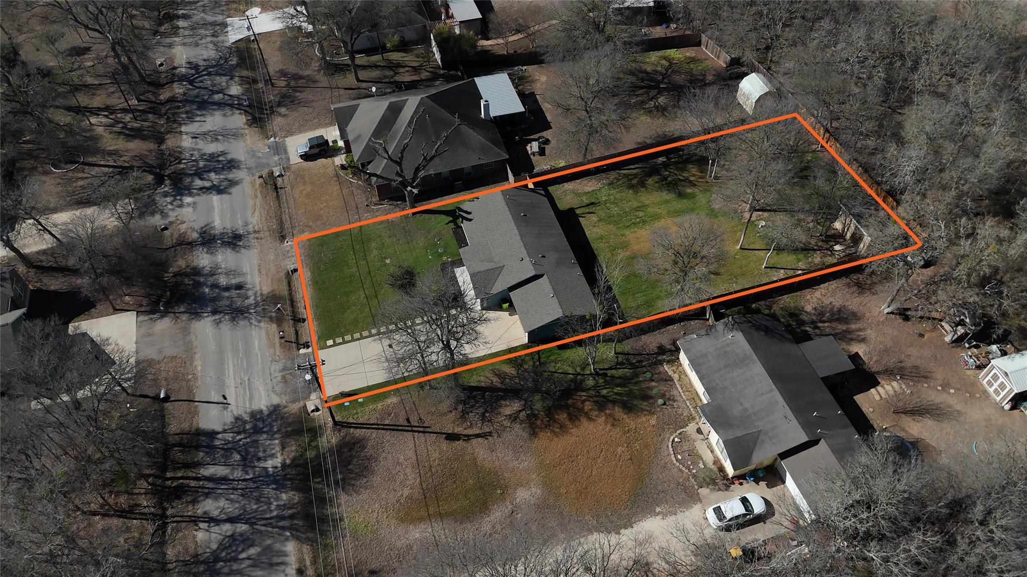 200 E Keanahalululu Ln # R, Bastrop, TX 78602