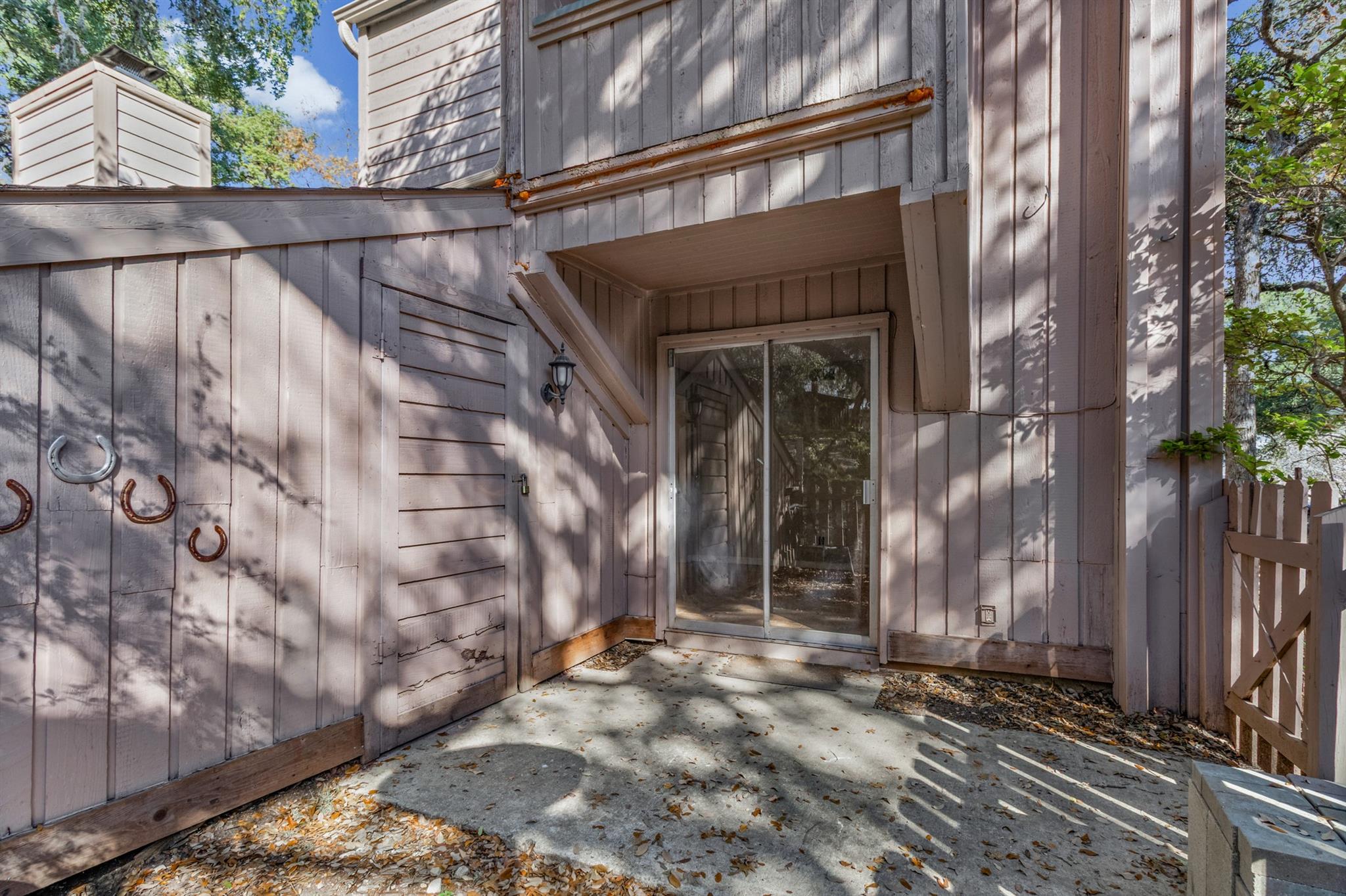 24 Marina Cir, Wimberley, TX 78676