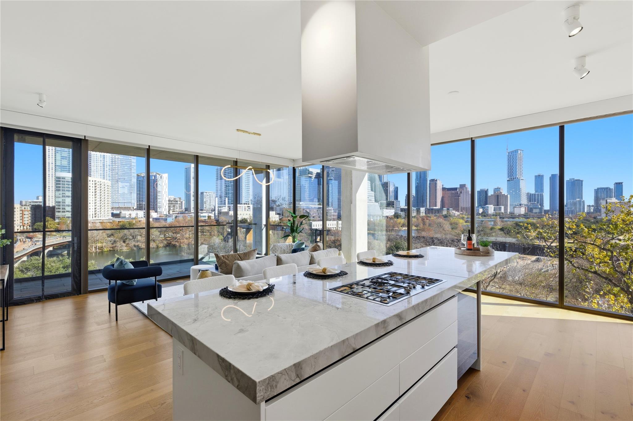 1211 W Riverside Dr W # 6B, Austin, TX 78704