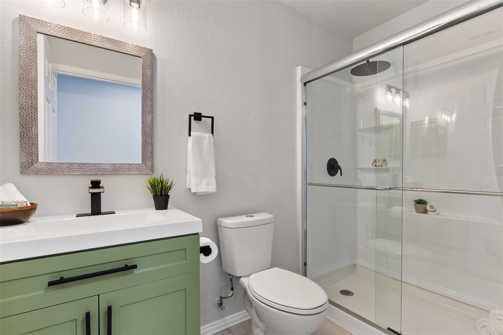 5129 English Glade Dr, Austin, TX 78724