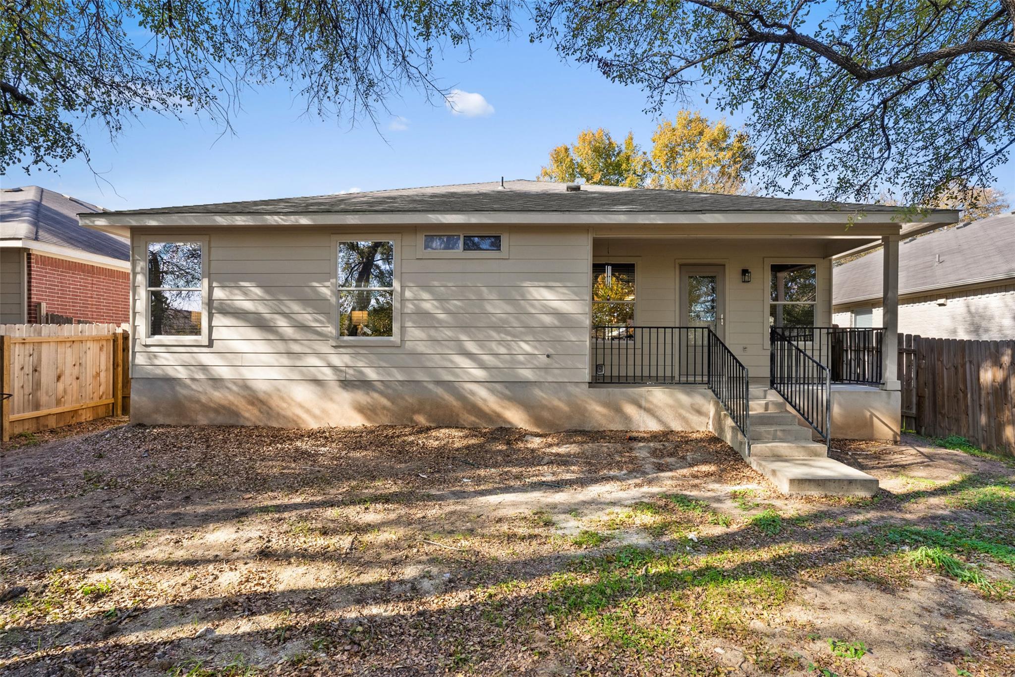 5129 English Glade Dr, Austin, TX 78724