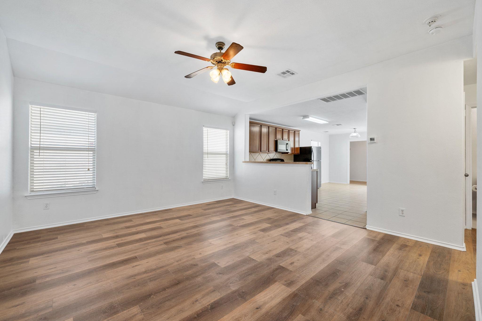 6609 Ferrystone Pass, Del Valle, TX 78617