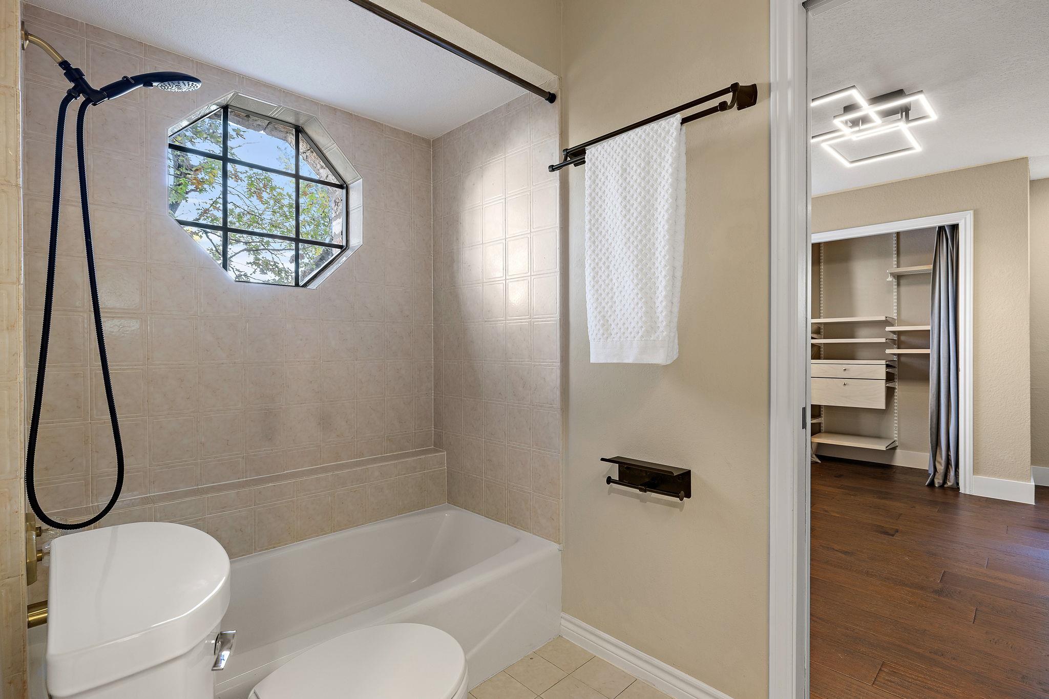 8200 Neely Dr # 219, Austin, TX 78759