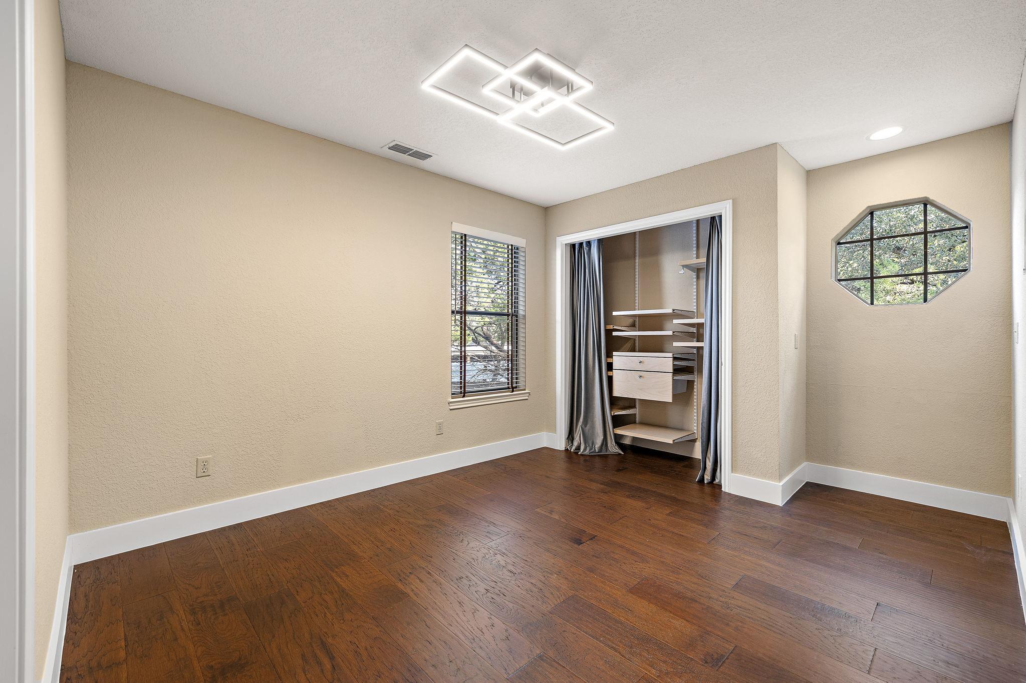 8200 Neely Dr # 219, Austin, TX 78759