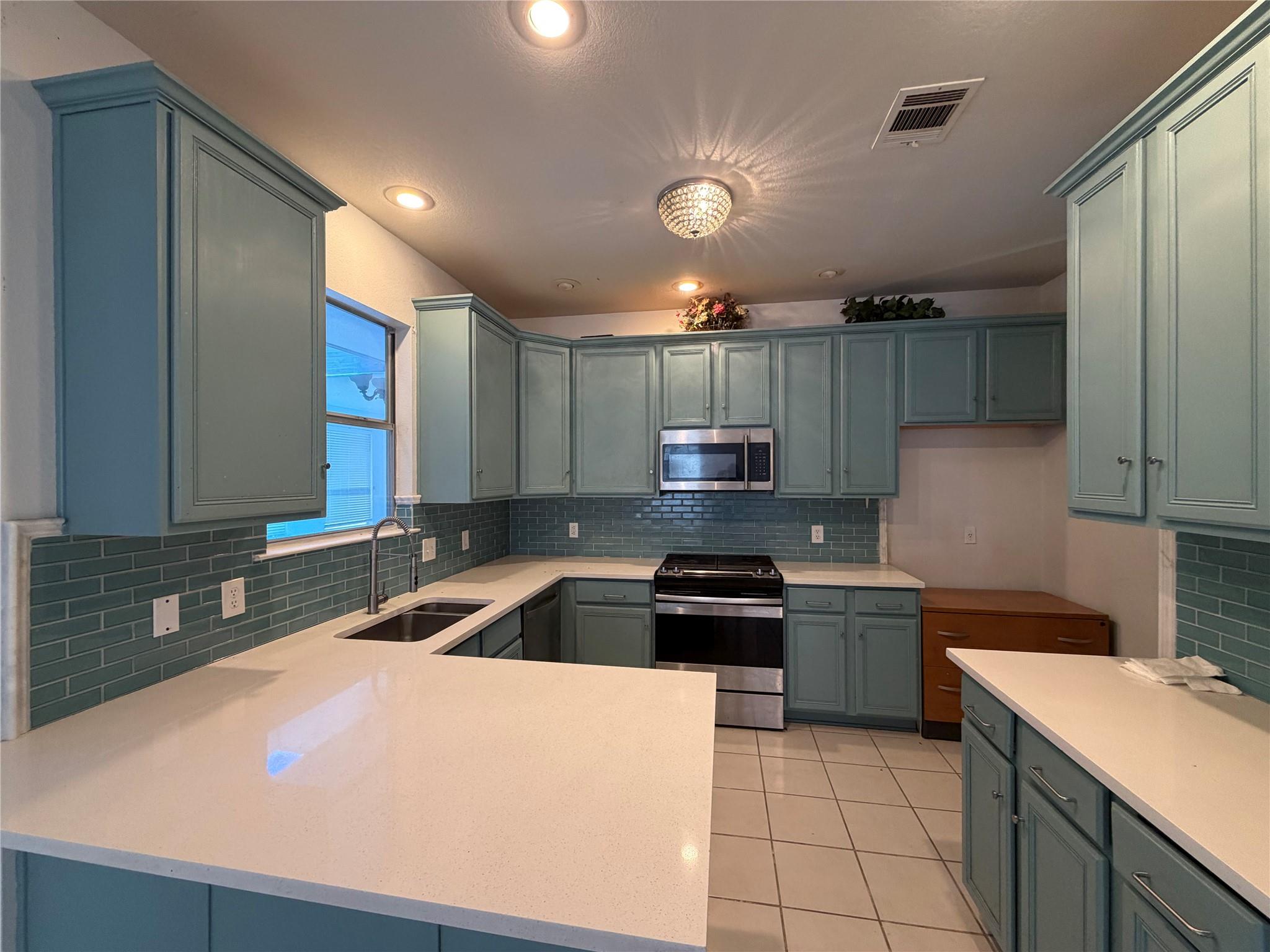 12332 Donovan Cir, Austin, TX 78753