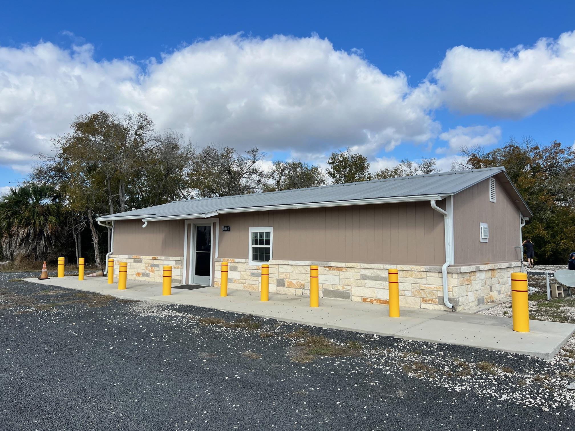 1000 N 5th St St, Kenedy, TX 78119