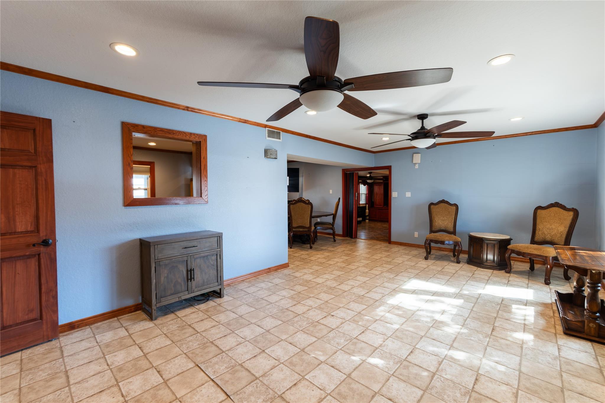 1000 N 5th St St, Kenedy, TX 78119