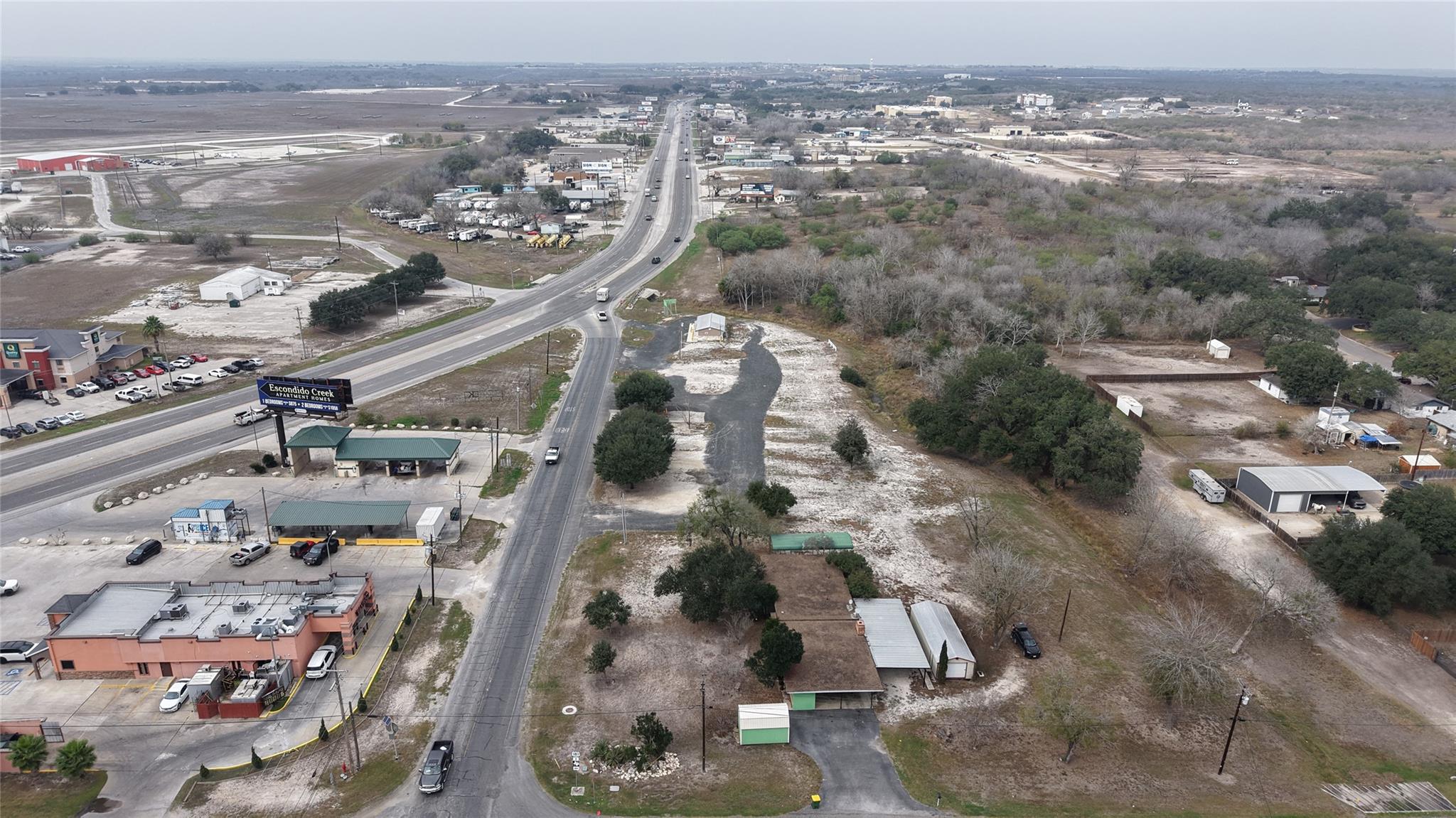 1000 N 5th St St, Kenedy, TX 78119