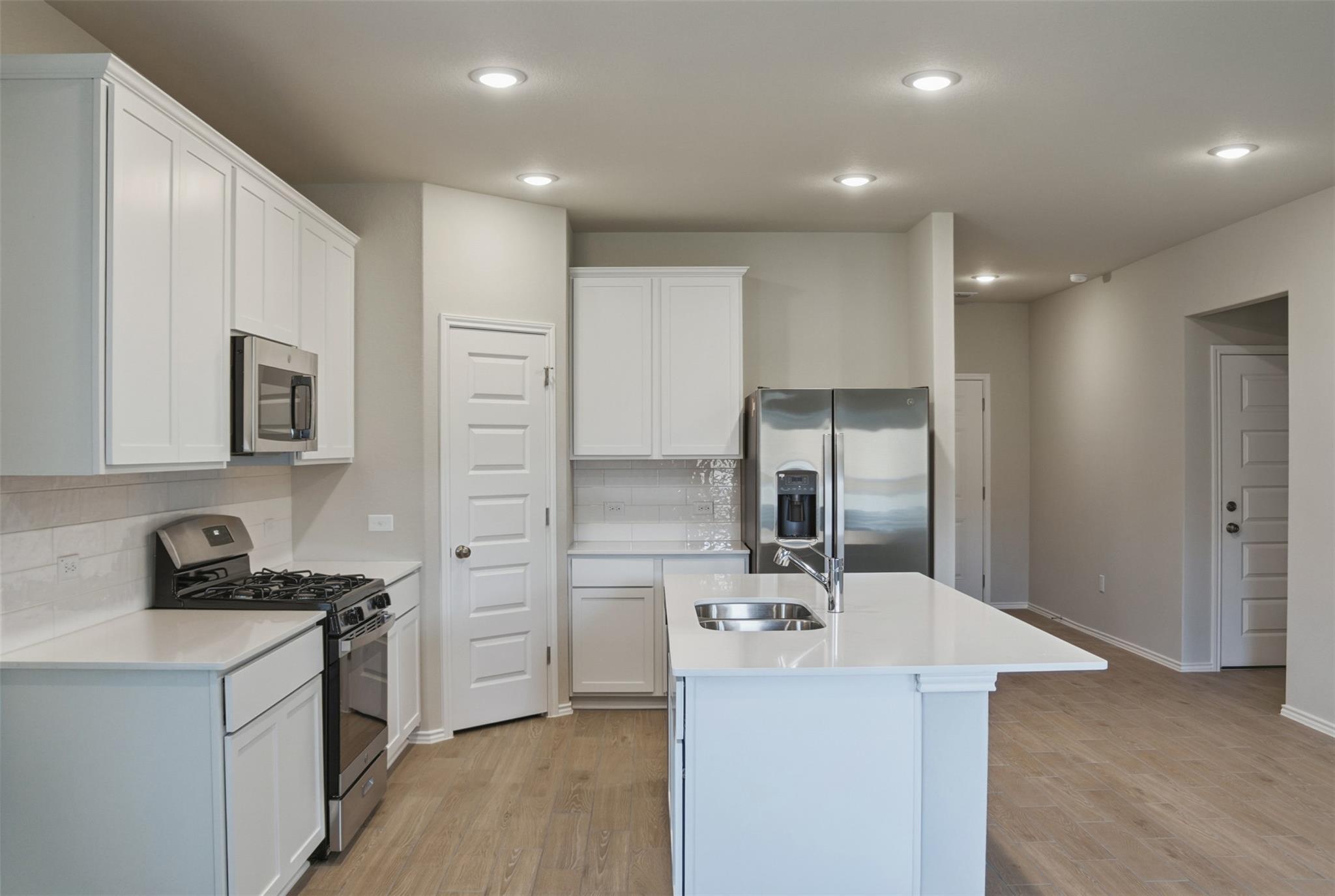 4501 Bridal Veil Dr, Austin, TX 78747