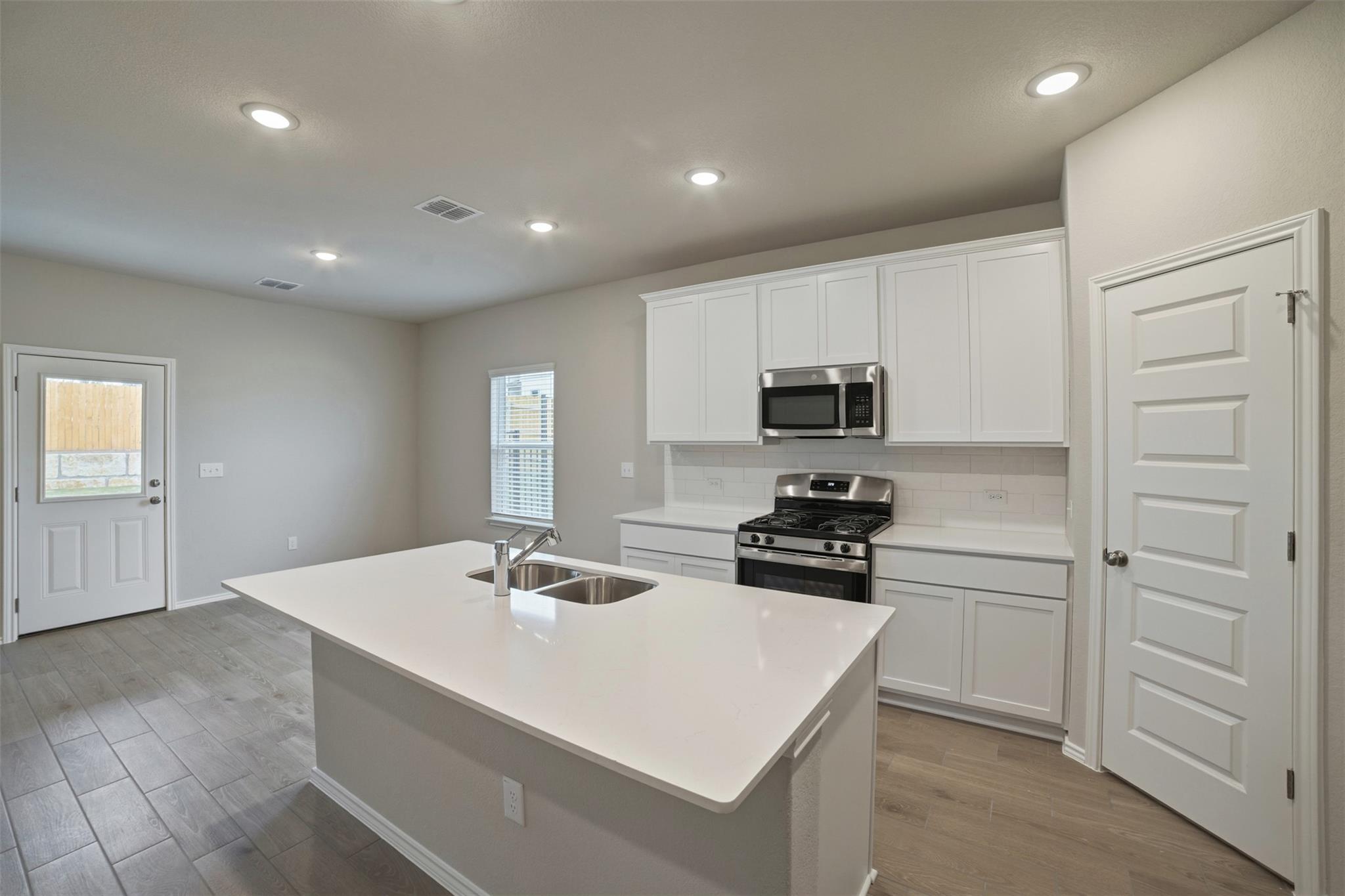 4501 Bridal Veil Dr, Austin, TX 78747