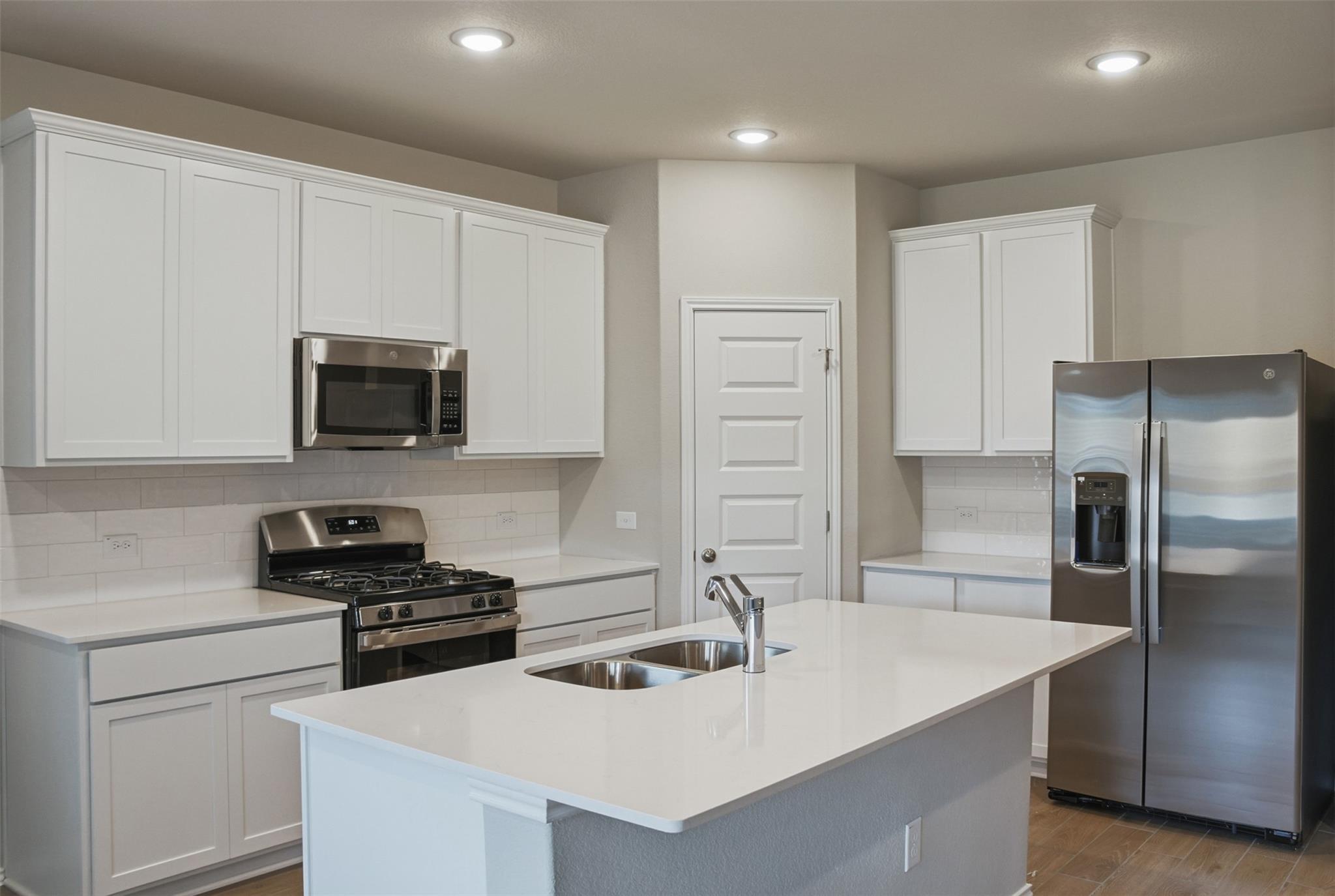 4501 Bridal Veil Dr, Austin, TX 78747