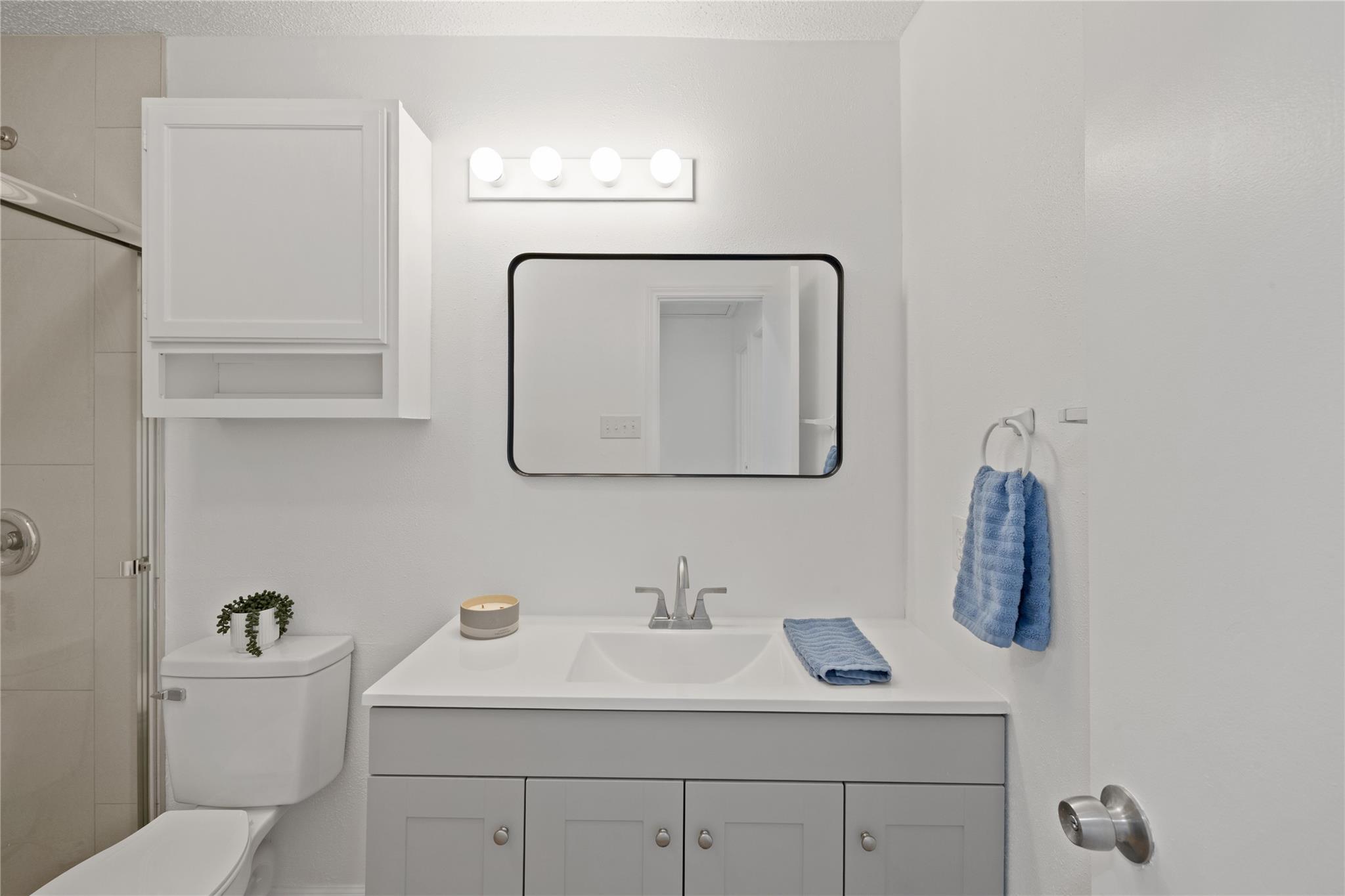 2629-B Alcott Ln # B, Austin, TX 78748