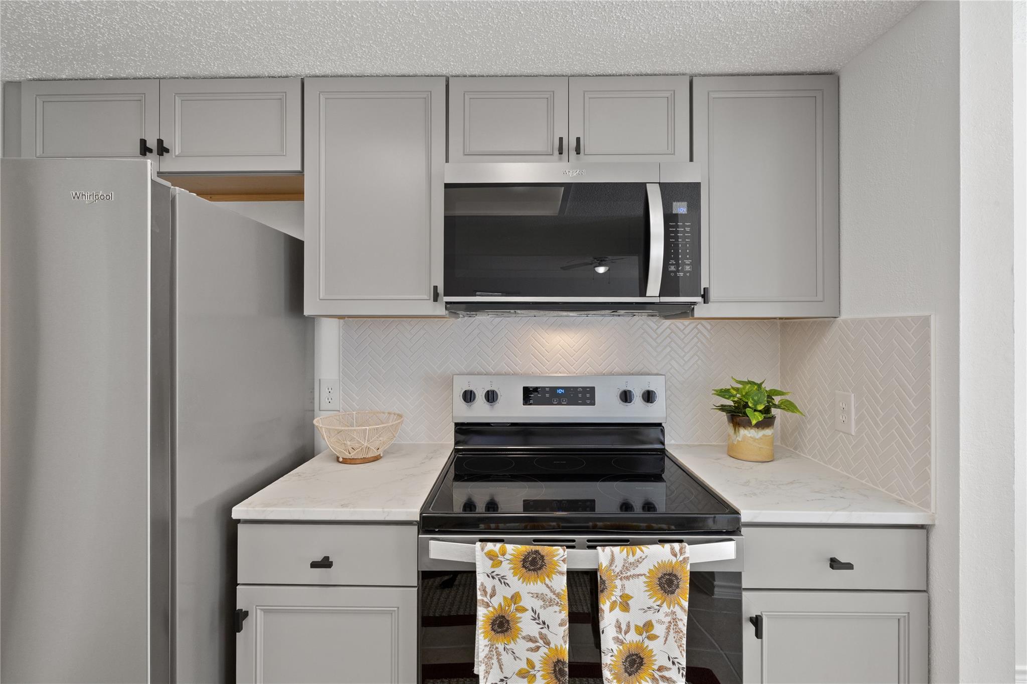 2629-B Alcott Ln # B, Austin, TX 78748