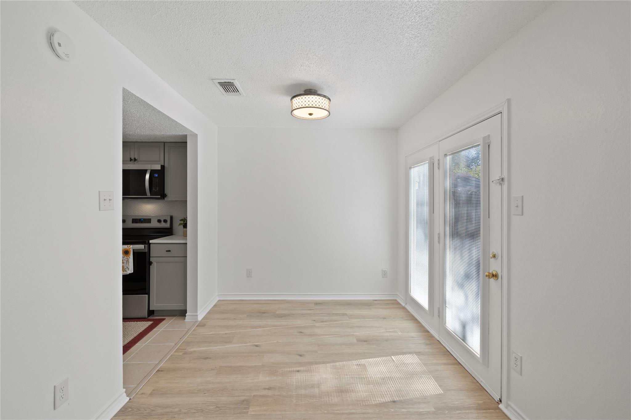 2629-B Alcott Ln # B, Austin, TX 78748