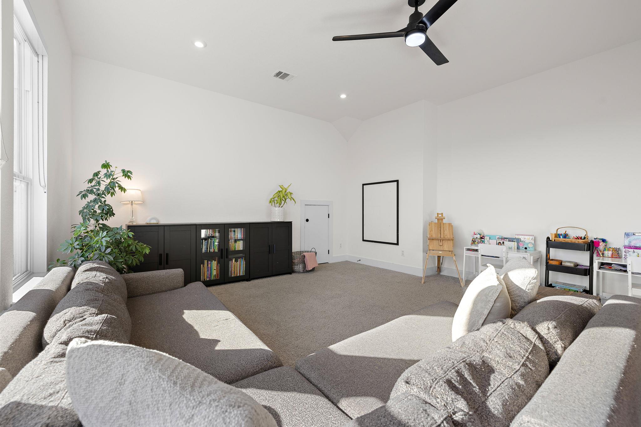 2420 Costera St, Leander, TX 78641