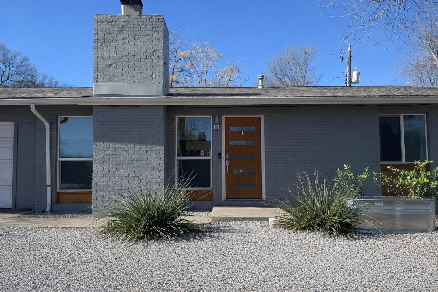 1400 Southport Dr # B, Austin, TX 78704