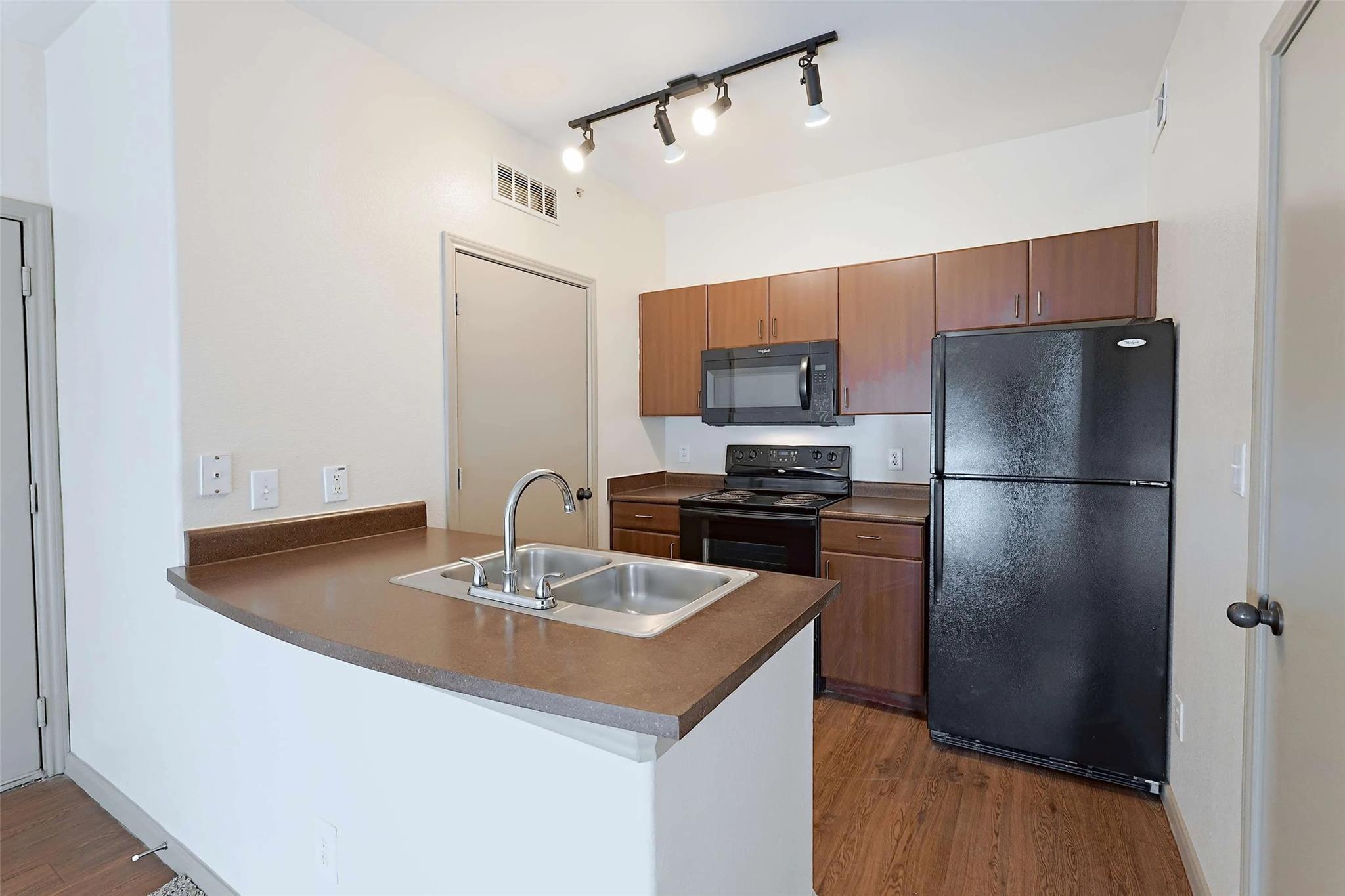 12800 Center Lake Dr # 04214, Austin, TX 78753