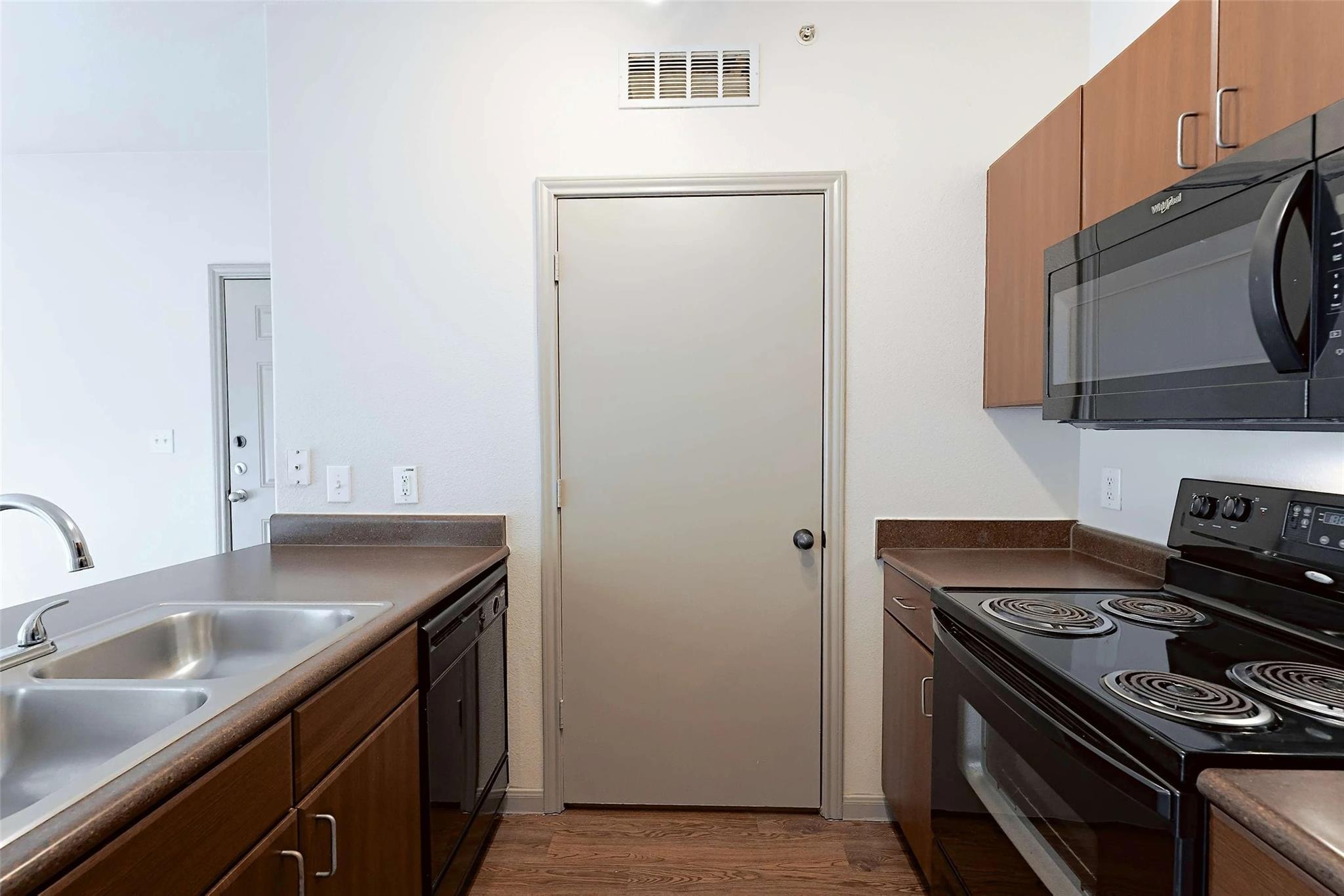 12800 Center Lake Dr # 04214, Austin, TX 78753