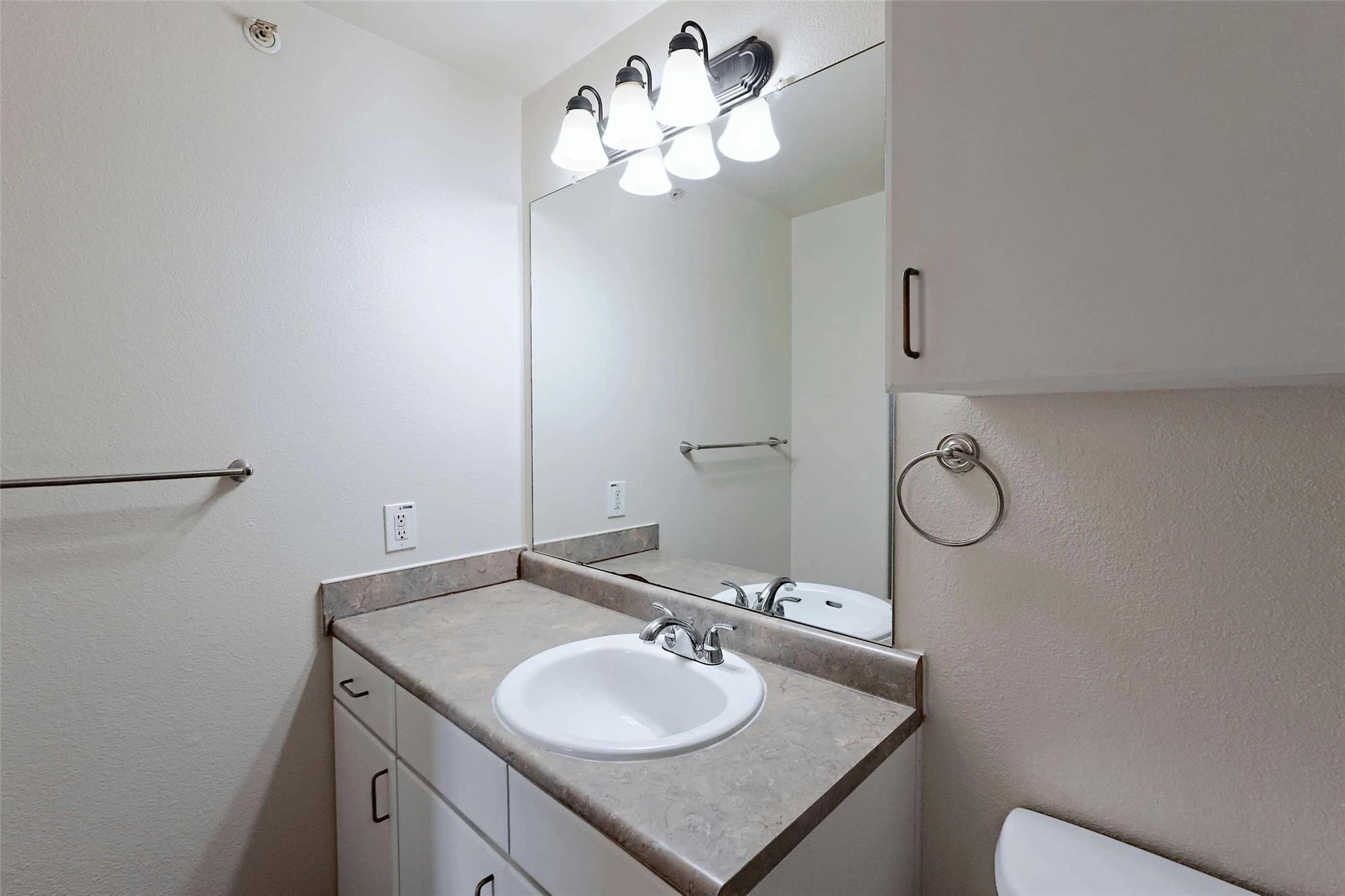 12800 Center Lake Dr # 04214, Austin, TX 78753