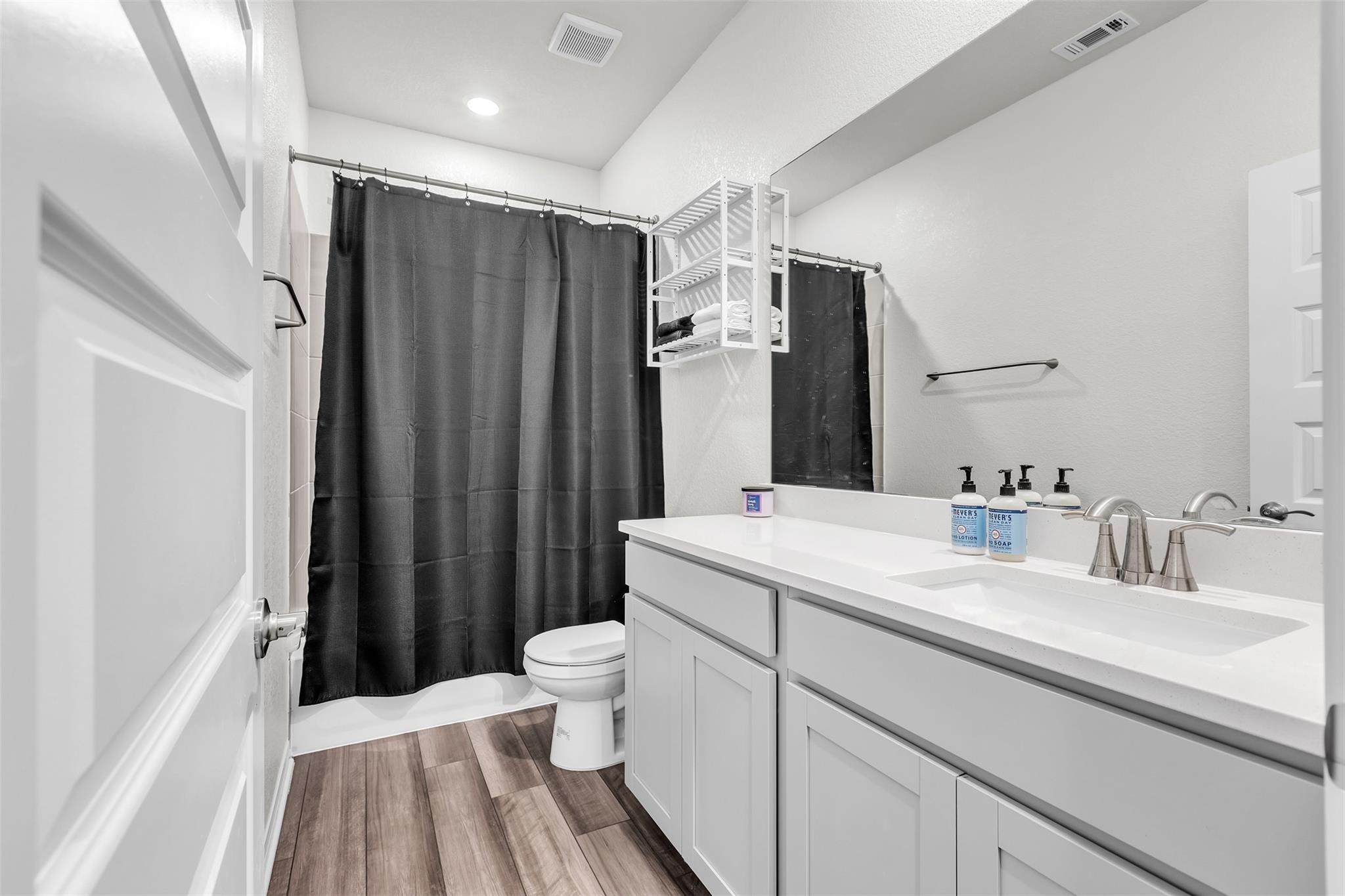 1100 View Dr, Georgetown, TX 78628