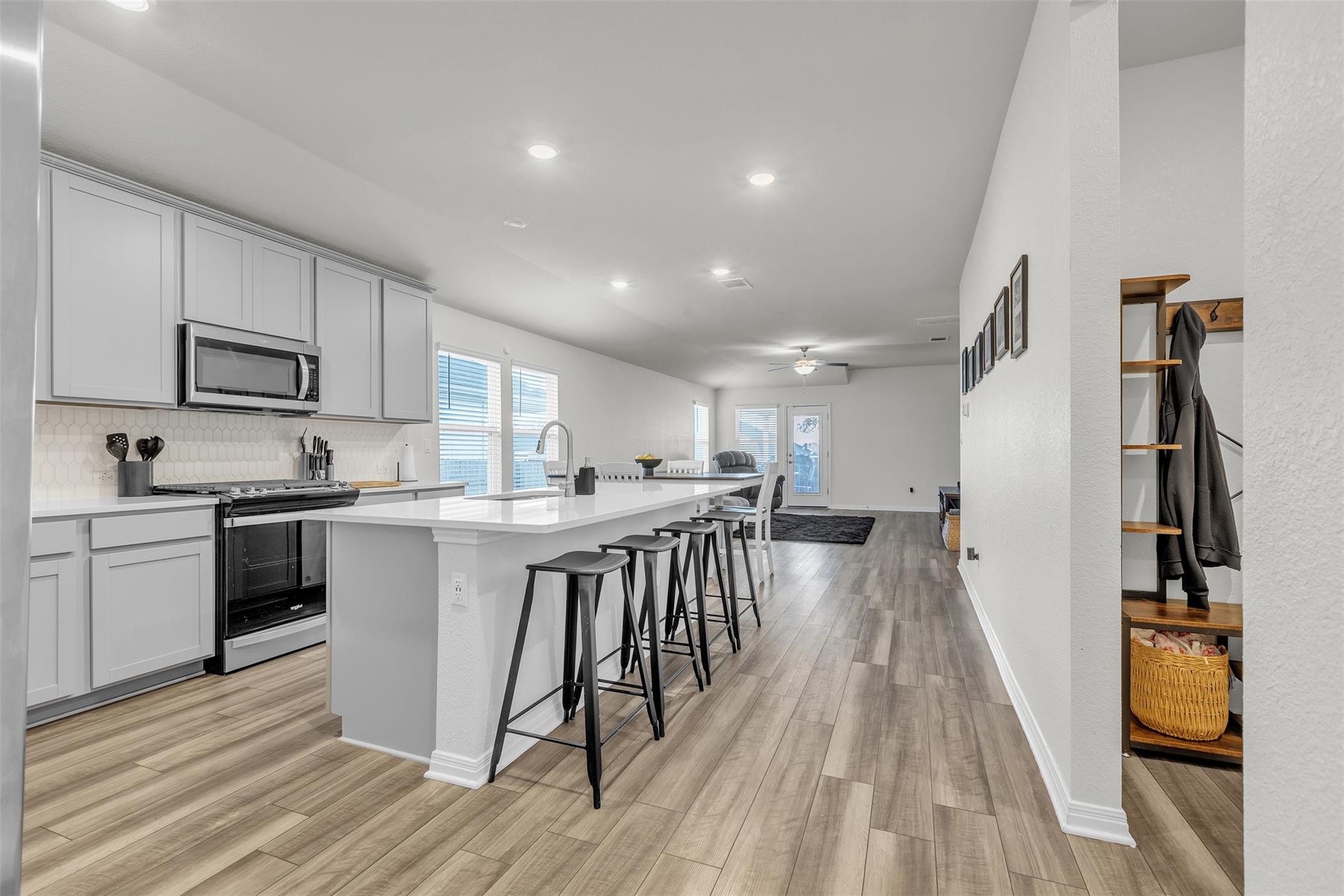 1100 View Dr, Georgetown, TX 78628