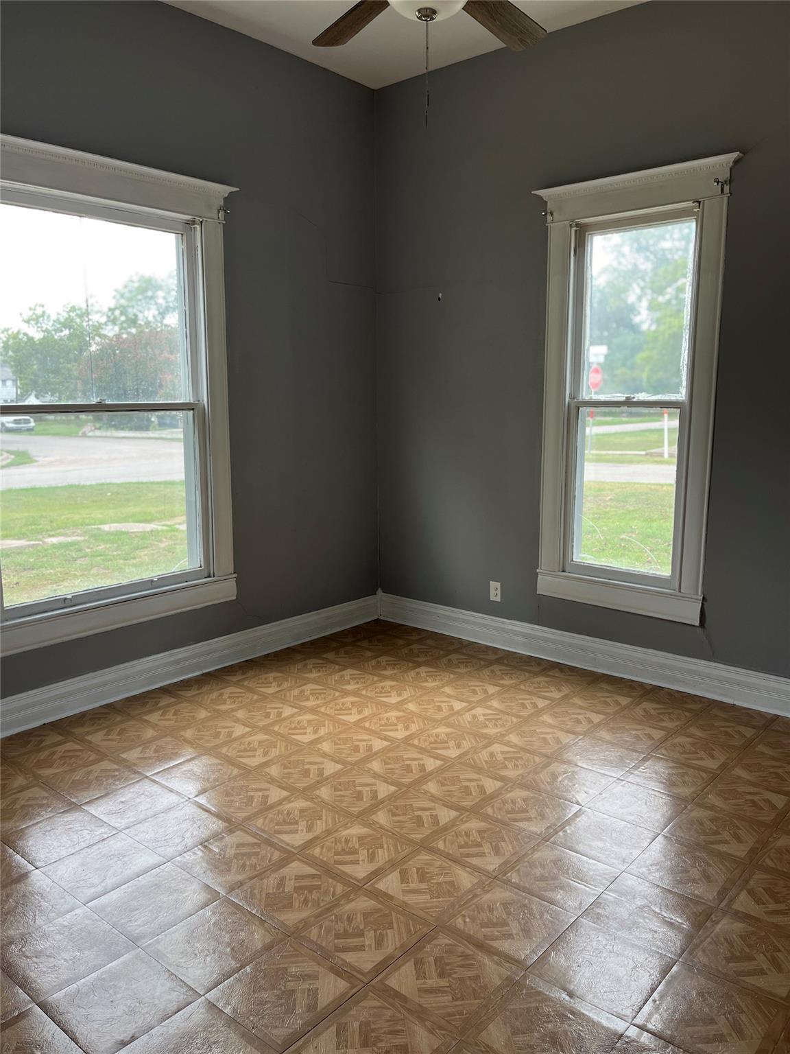 246 W Clark St, Bartlett, TX 76511