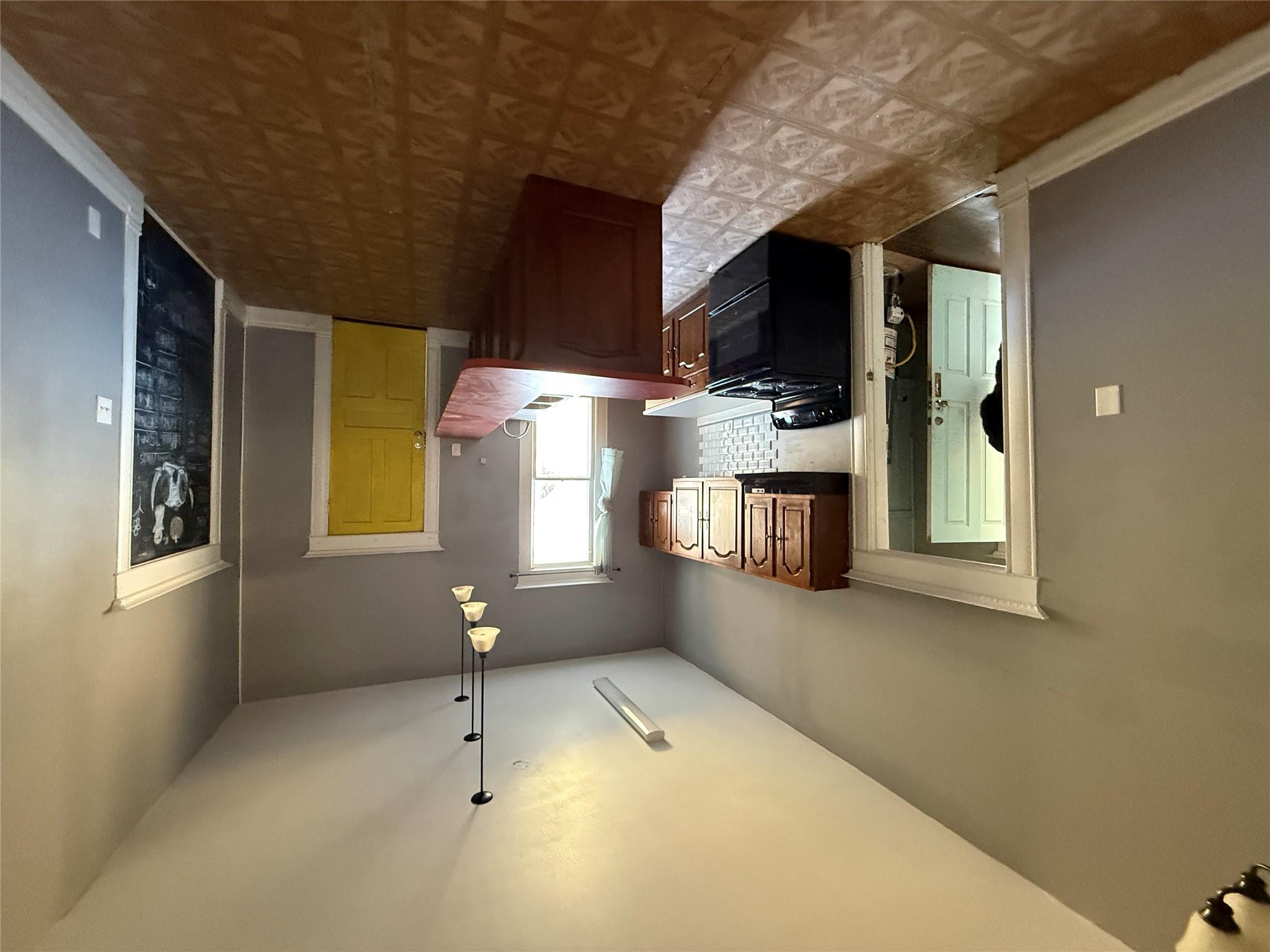 246 W Clark St, Bartlett, TX 76511