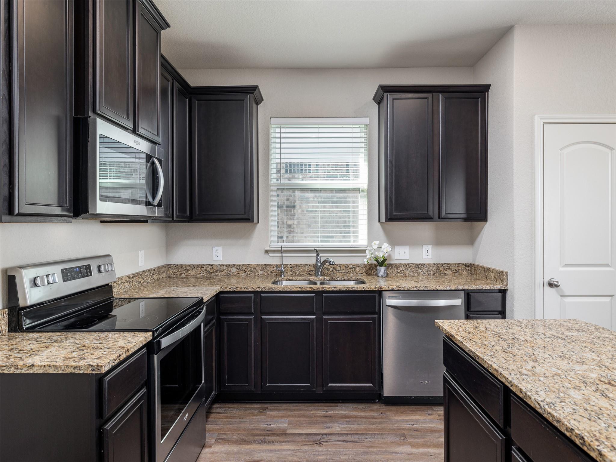 13712 Charles W Fairbanks Cv, Manor, TX 78653