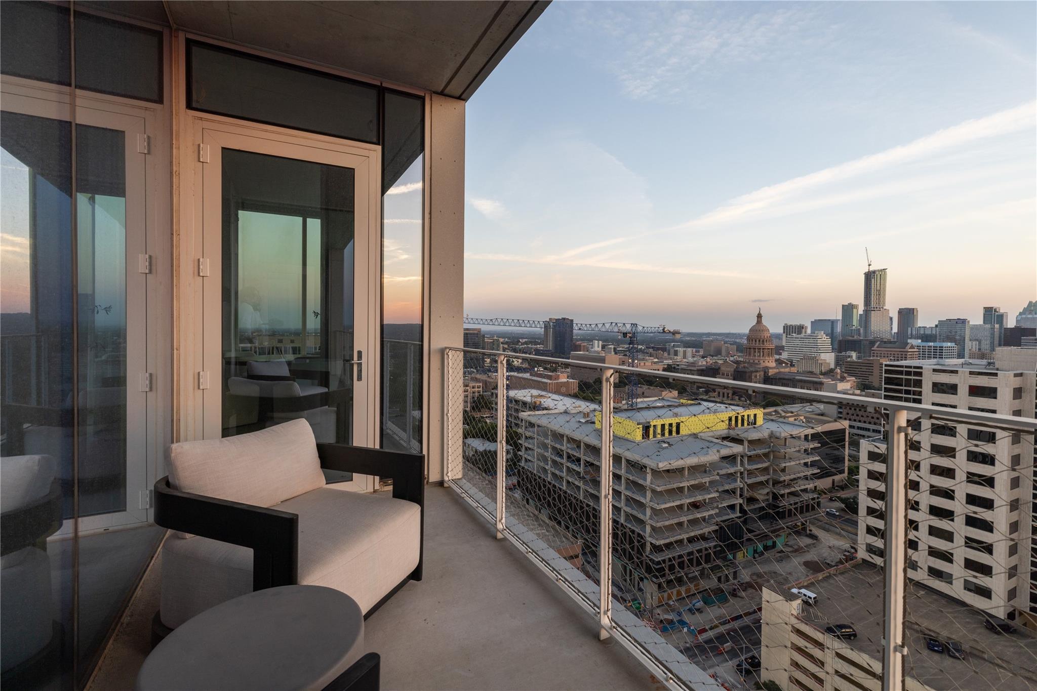 313 W 17th St # 2007, Austin, TX 78701