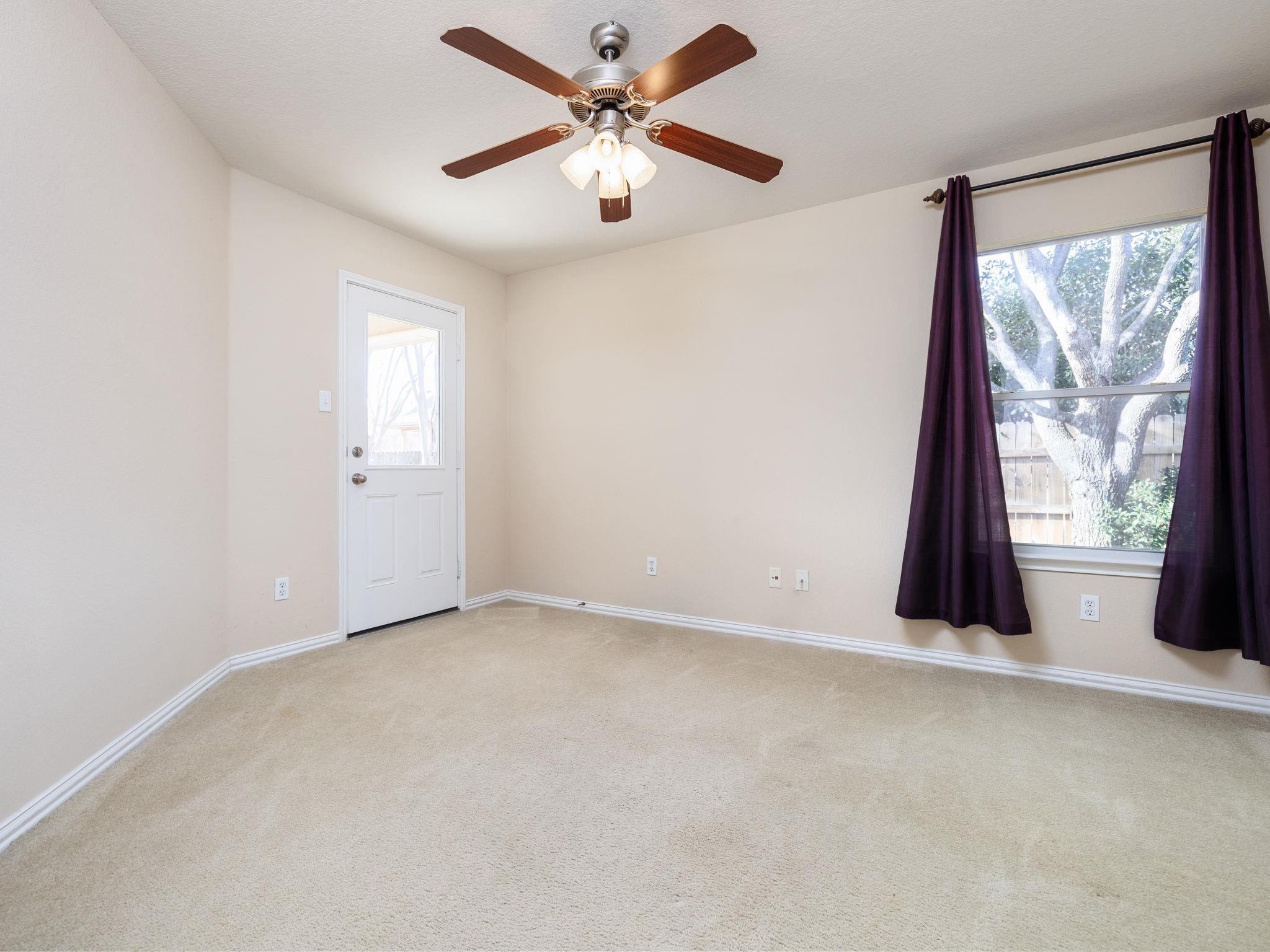 2005 Granite Springs Rd, Leander, TX 78641