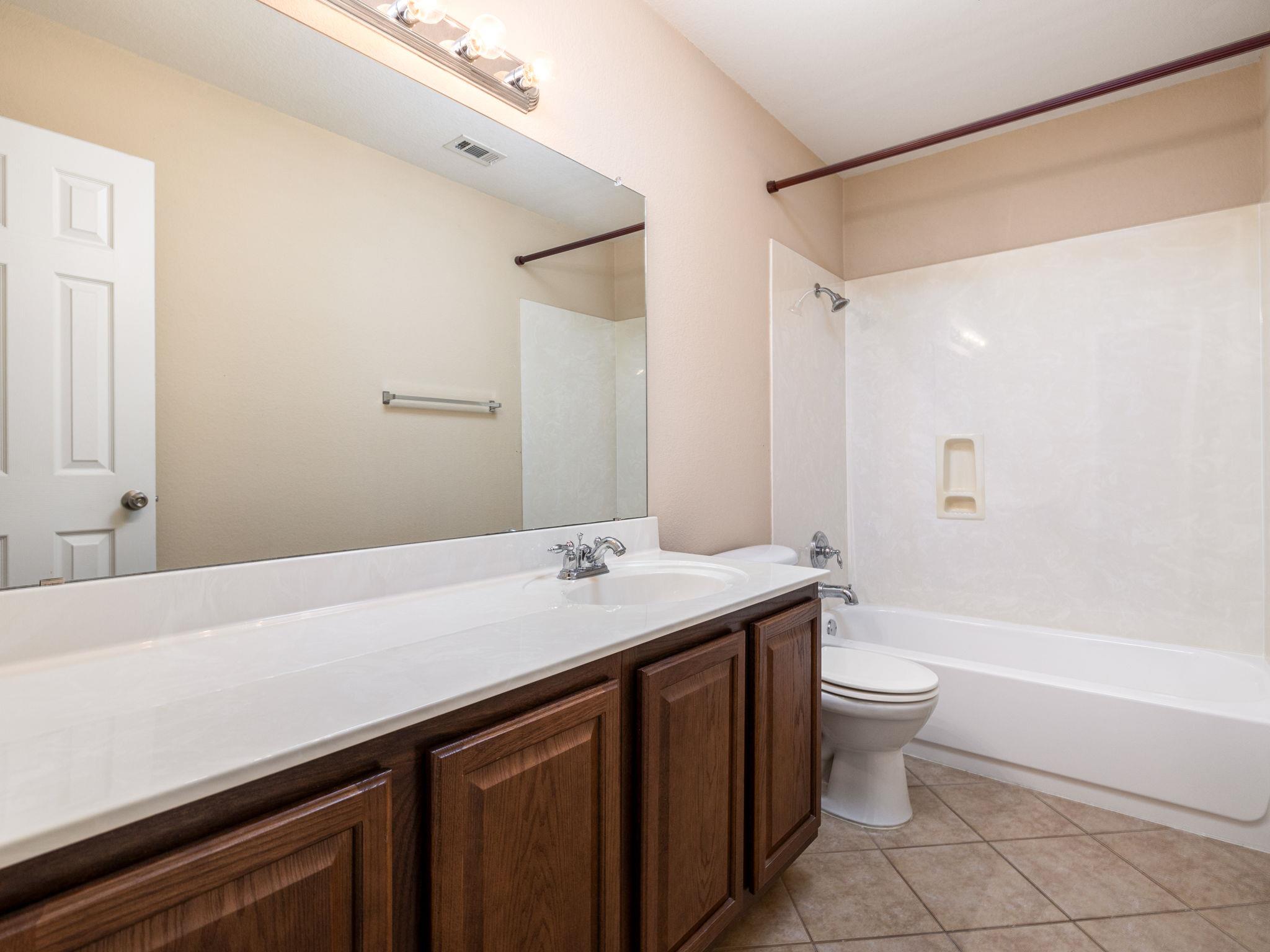 2005 Granite Springs Rd, Leander, TX 78641