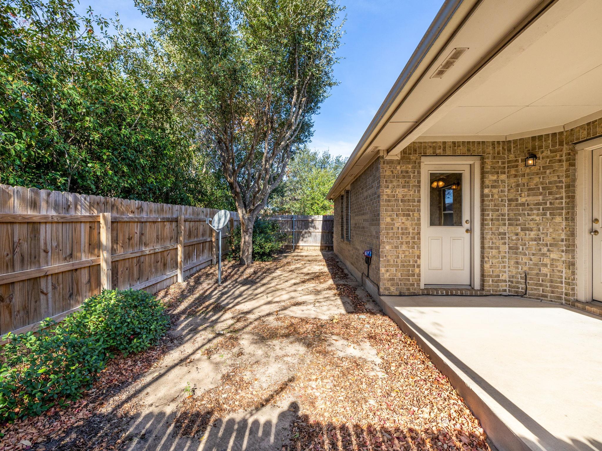 2005 Granite Springs Rd, Leander, TX 78641