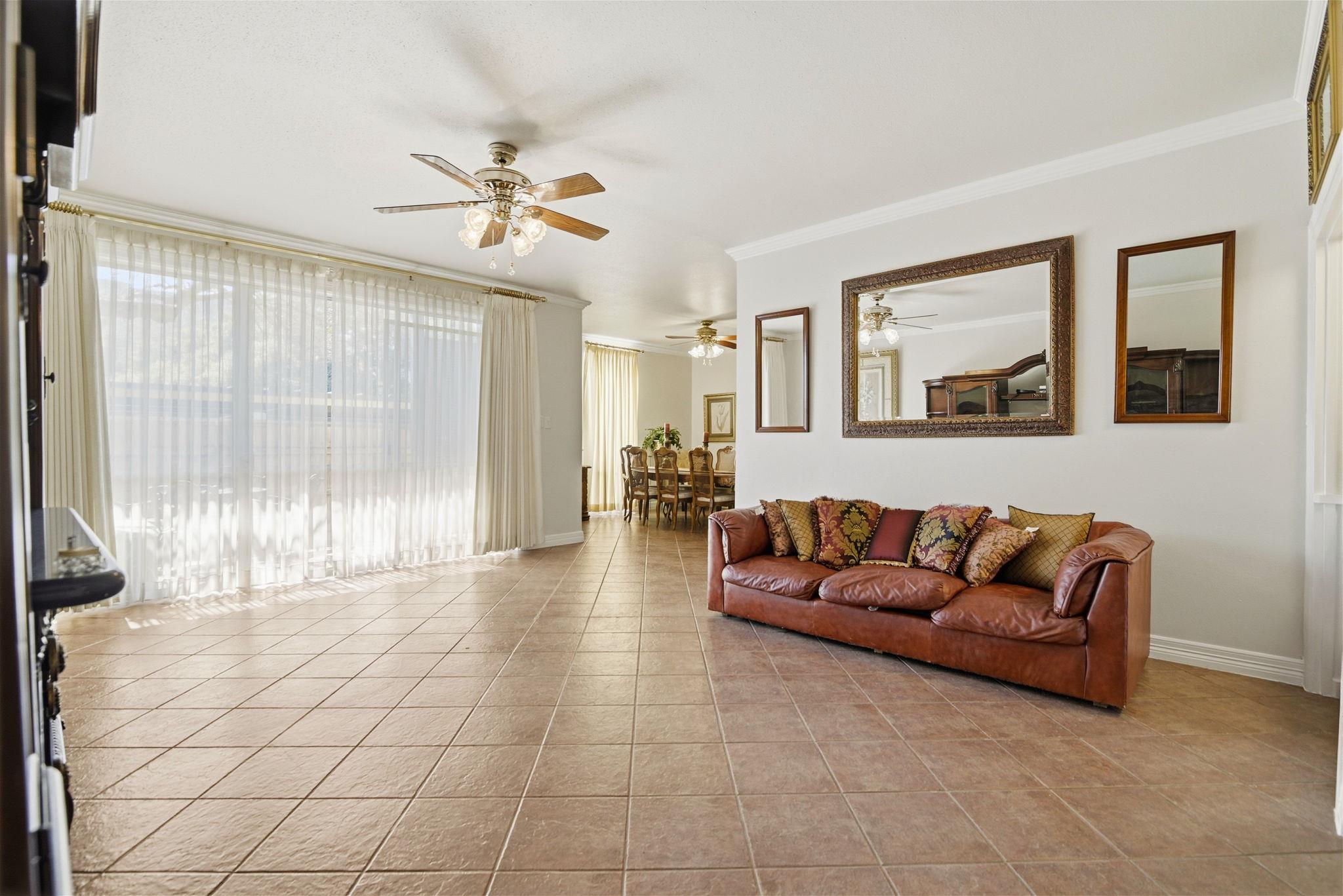 3678 Hidden Dr # 1702, San Antonio, TX 78217