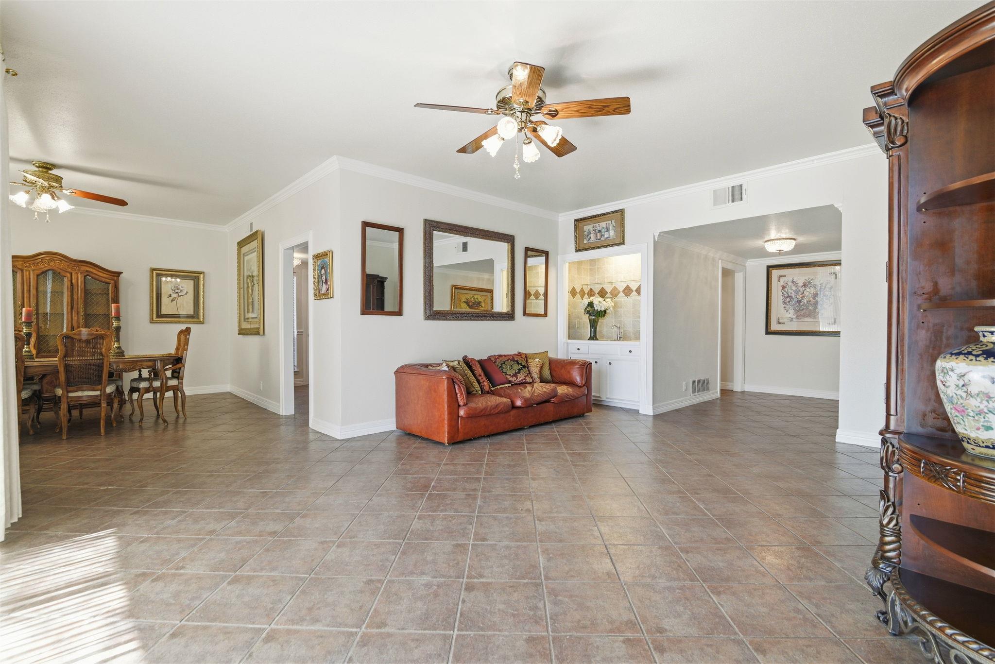 3678 Hidden Dr # 1702, San Antonio, TX 78217