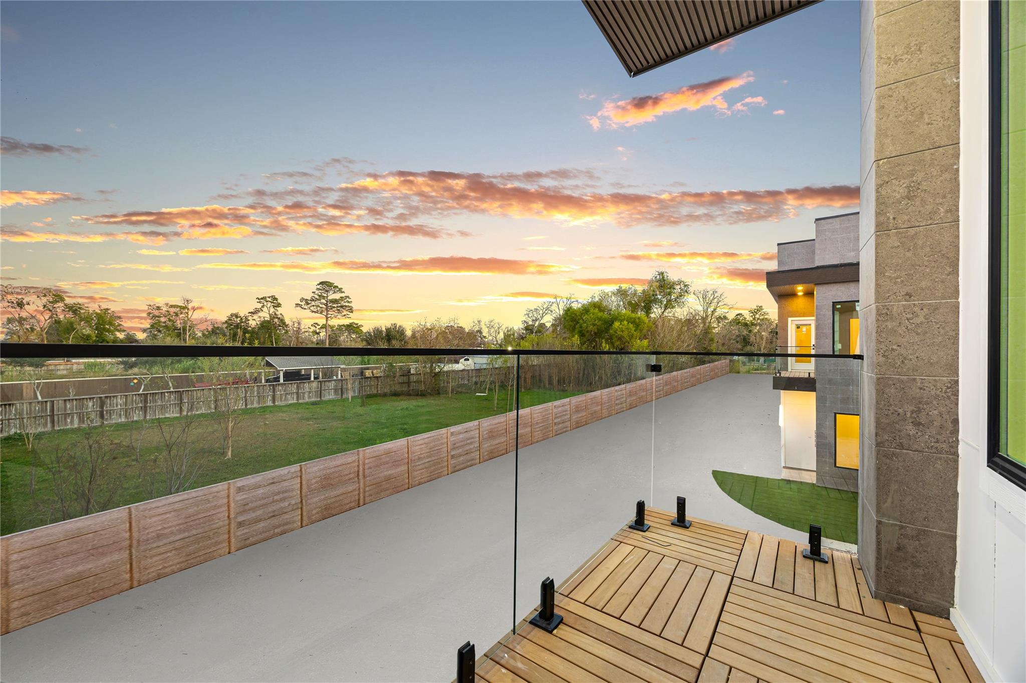 6413 Lamayah St, Houston, TX 77091