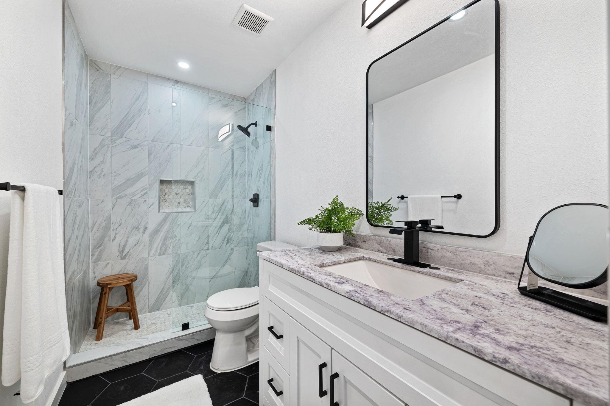 5911 Sheridan Ave Ln # C203, Austin, TX 78723