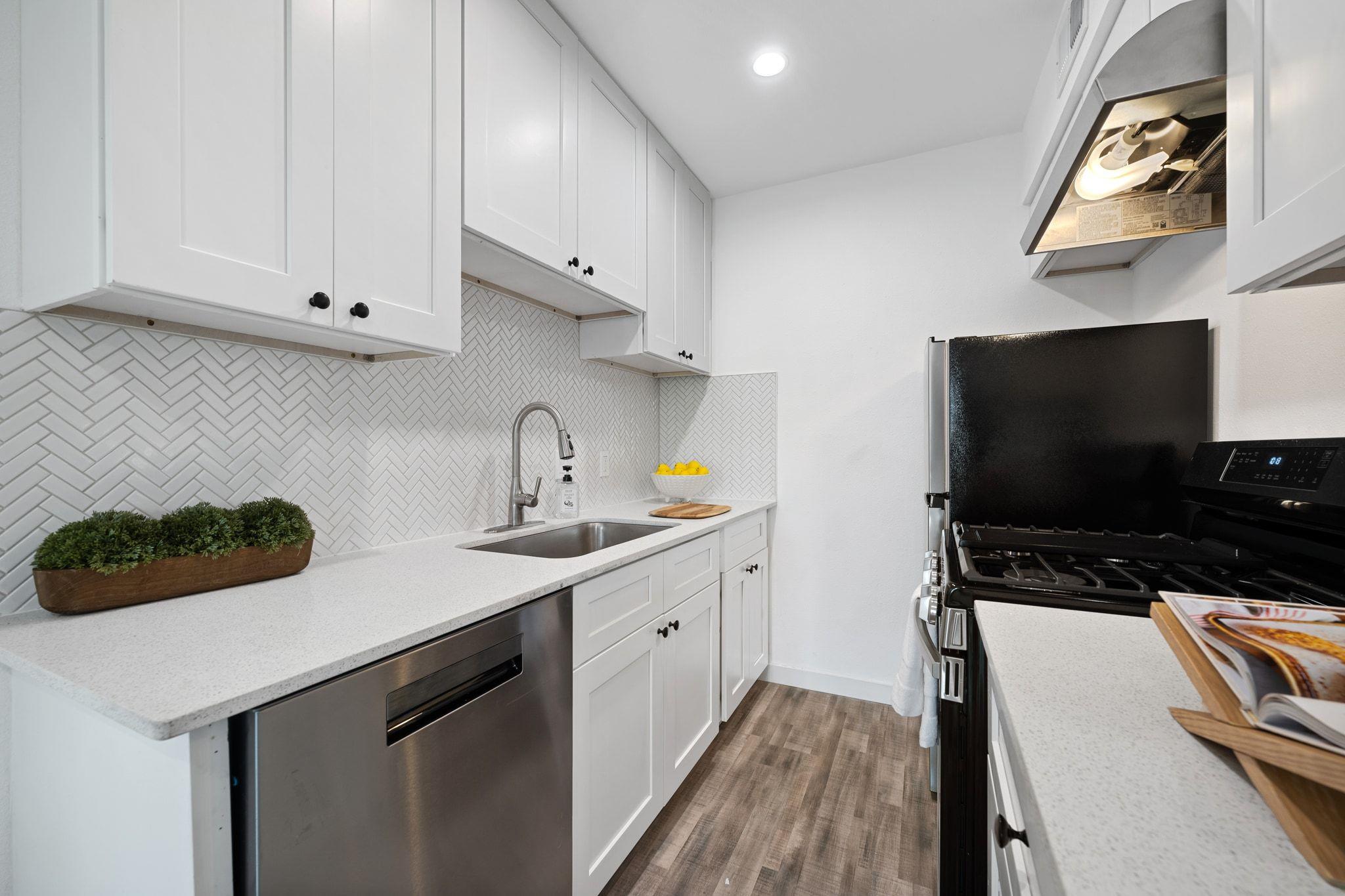 5911 Sheridan Ave Ln # C203, Austin, TX 78723