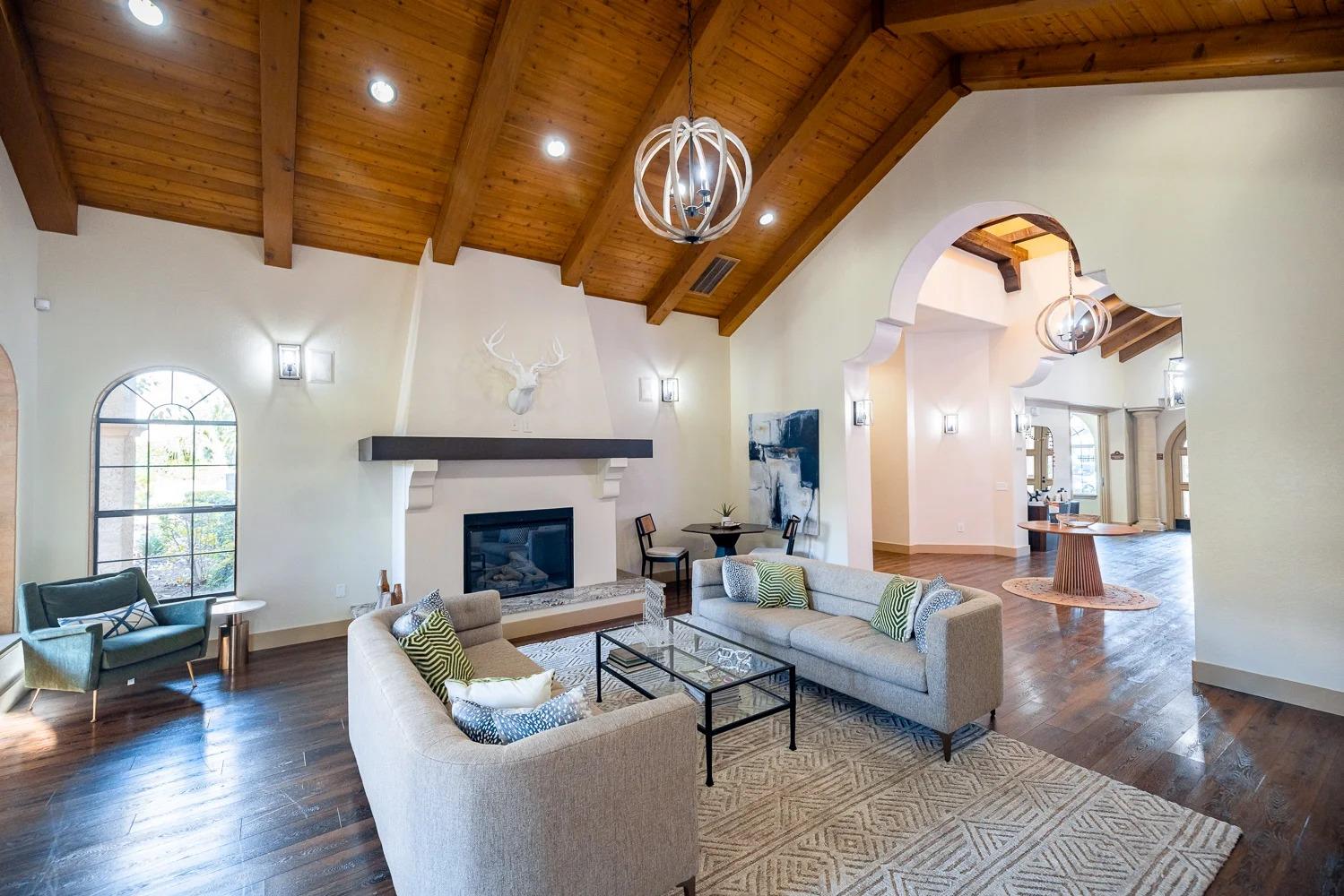 12800 Center Lake Dr # 00132, Austin, TX 78753