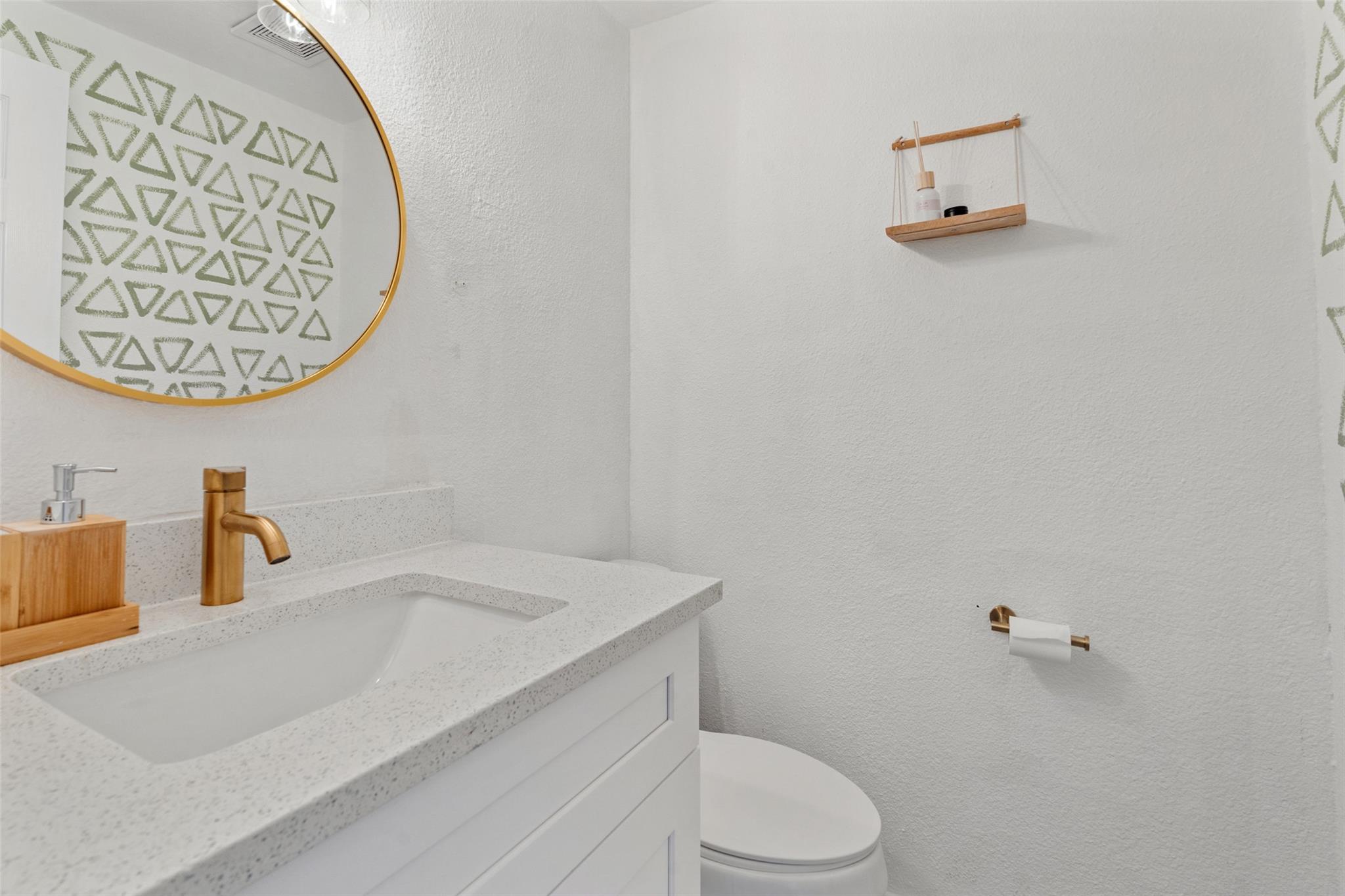 1307 Southport Dr # B, Austin, TX 78704