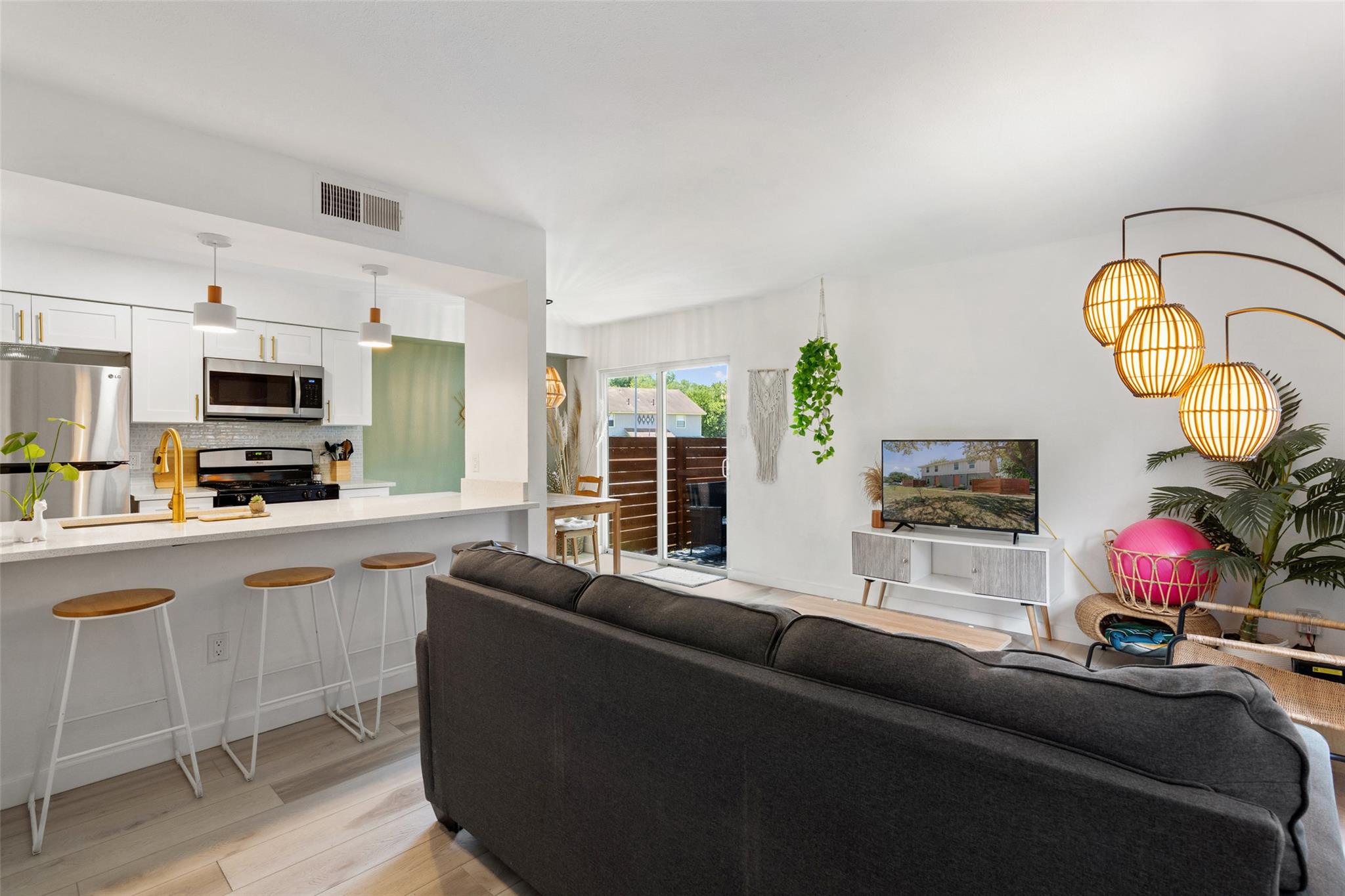 1307 Southport Dr # B, Austin, TX 78704