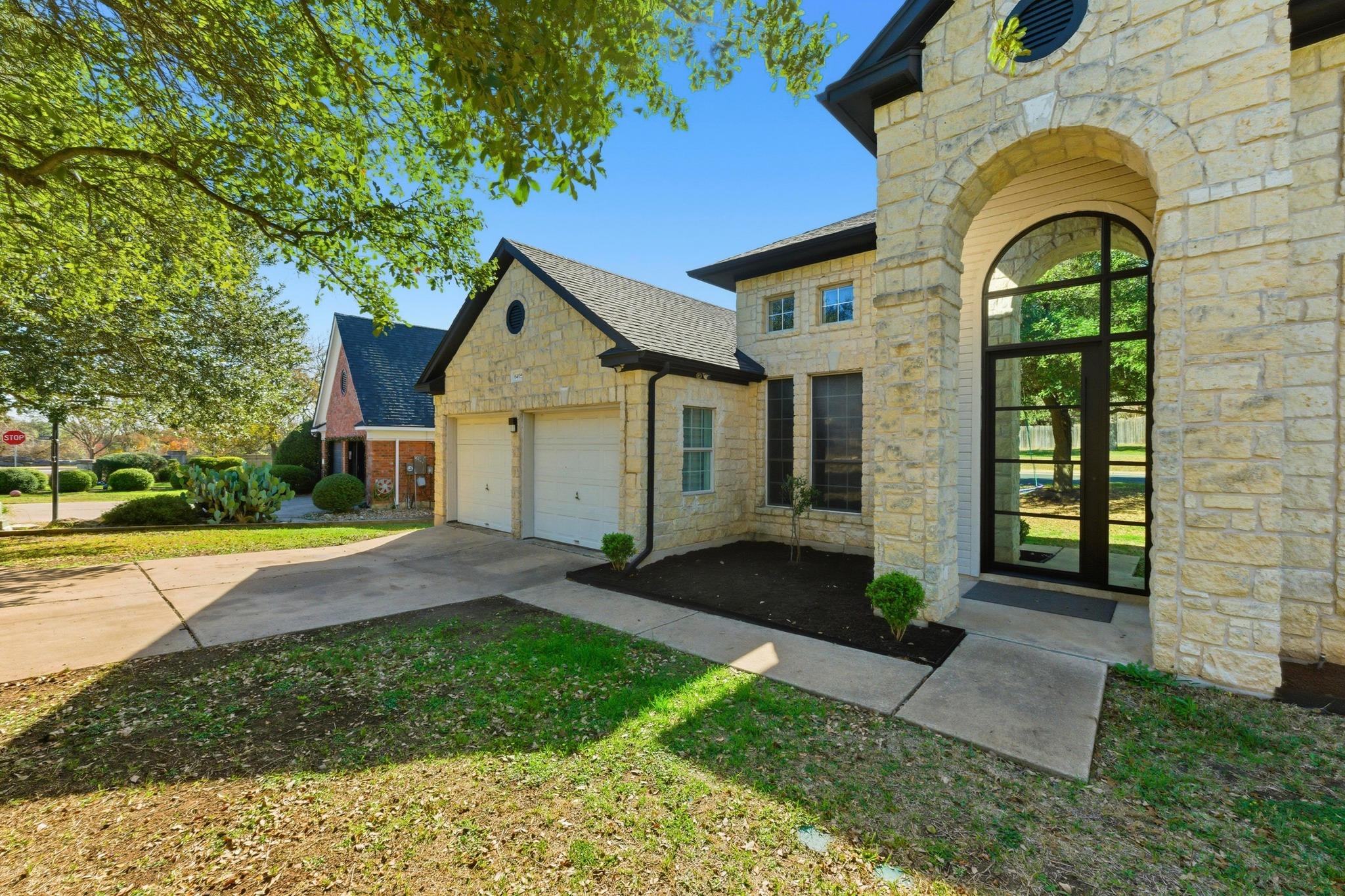 6405 Aden Ln, Austin, TX 78739