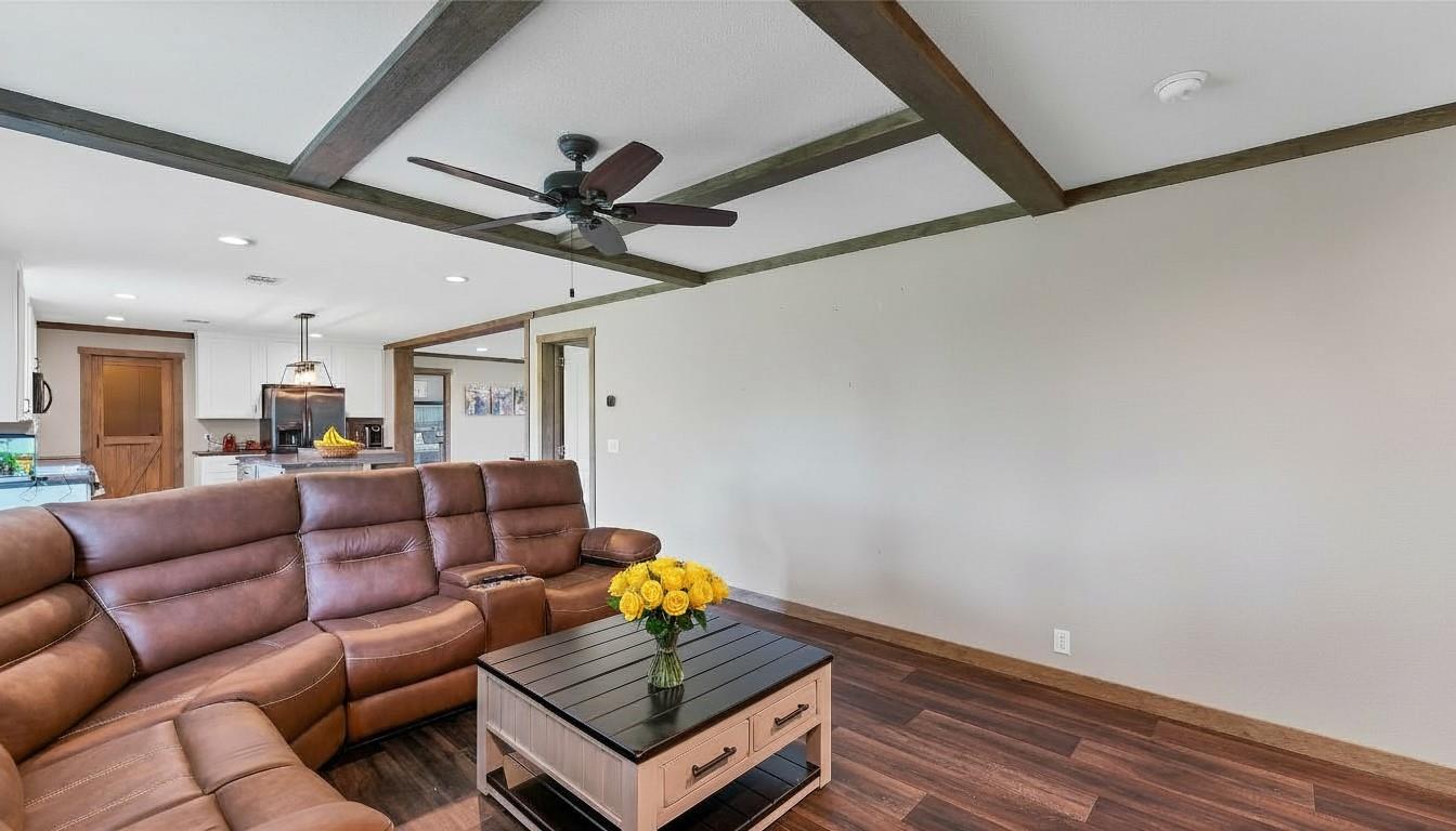 2387 State Highway 304, Gonzales, TX 78629