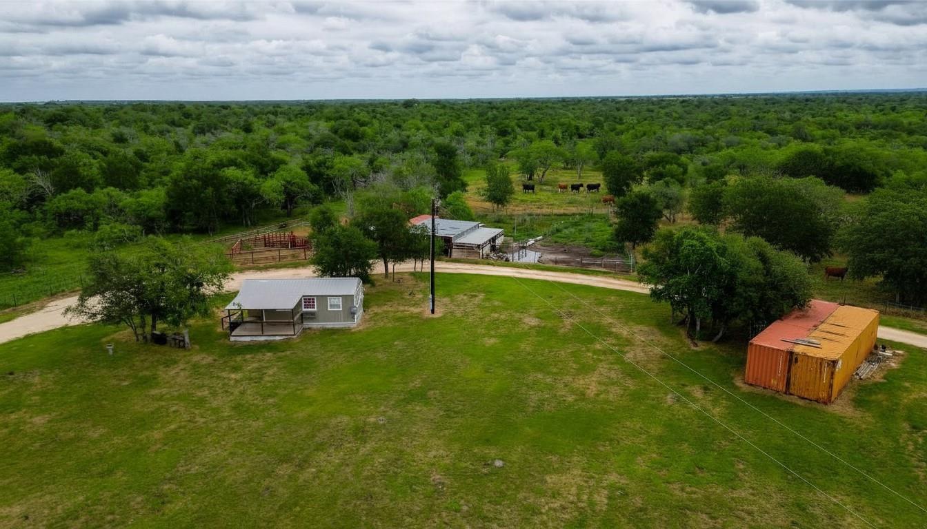 2387 State Highway 304, Gonzales, TX 78629
